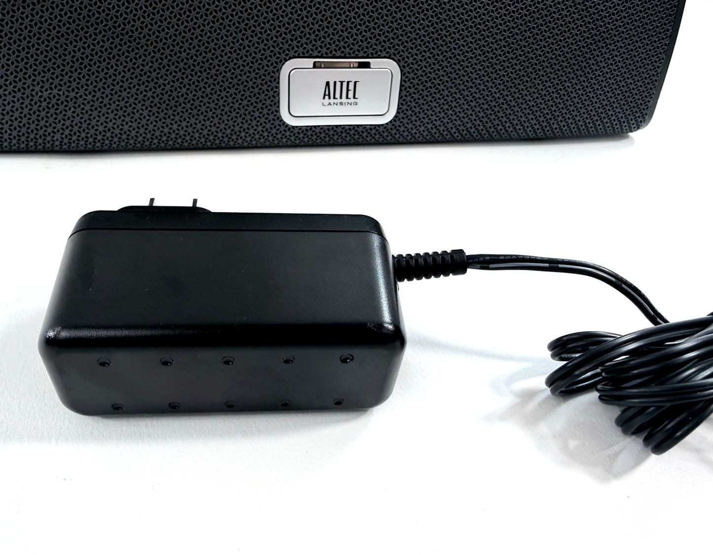 Altec Lansing inMotion iMT630 Slimline Powered Audio System - Tested and Working