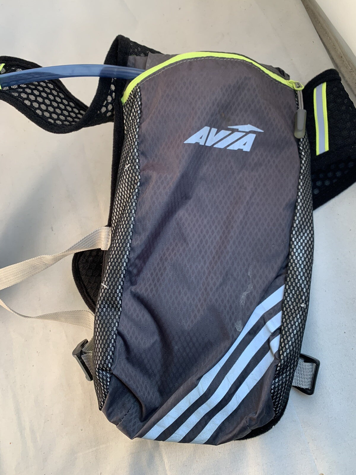 NEW Avia Small ( 1 Liter) Hydration Backpack w/Bladder - Good condition