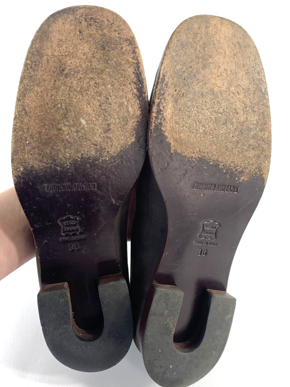 Giorgio Armani Le Collezioni  Size 36 (US 5.5) Peep Toe Leather Flats