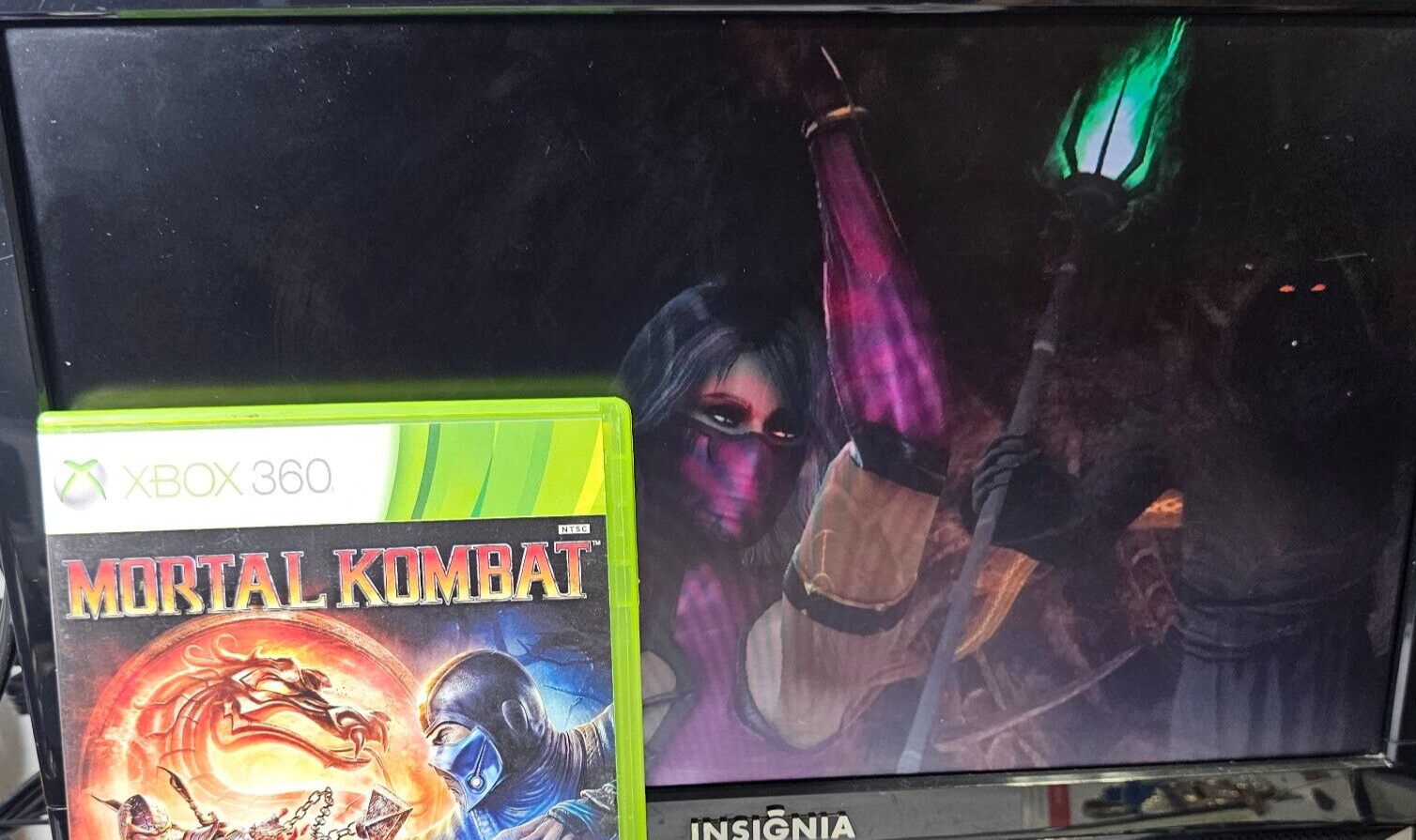 Mortal Kombat (Microsoft Xbox 360, 2010) Game Case Manual Inserts Code - Tested