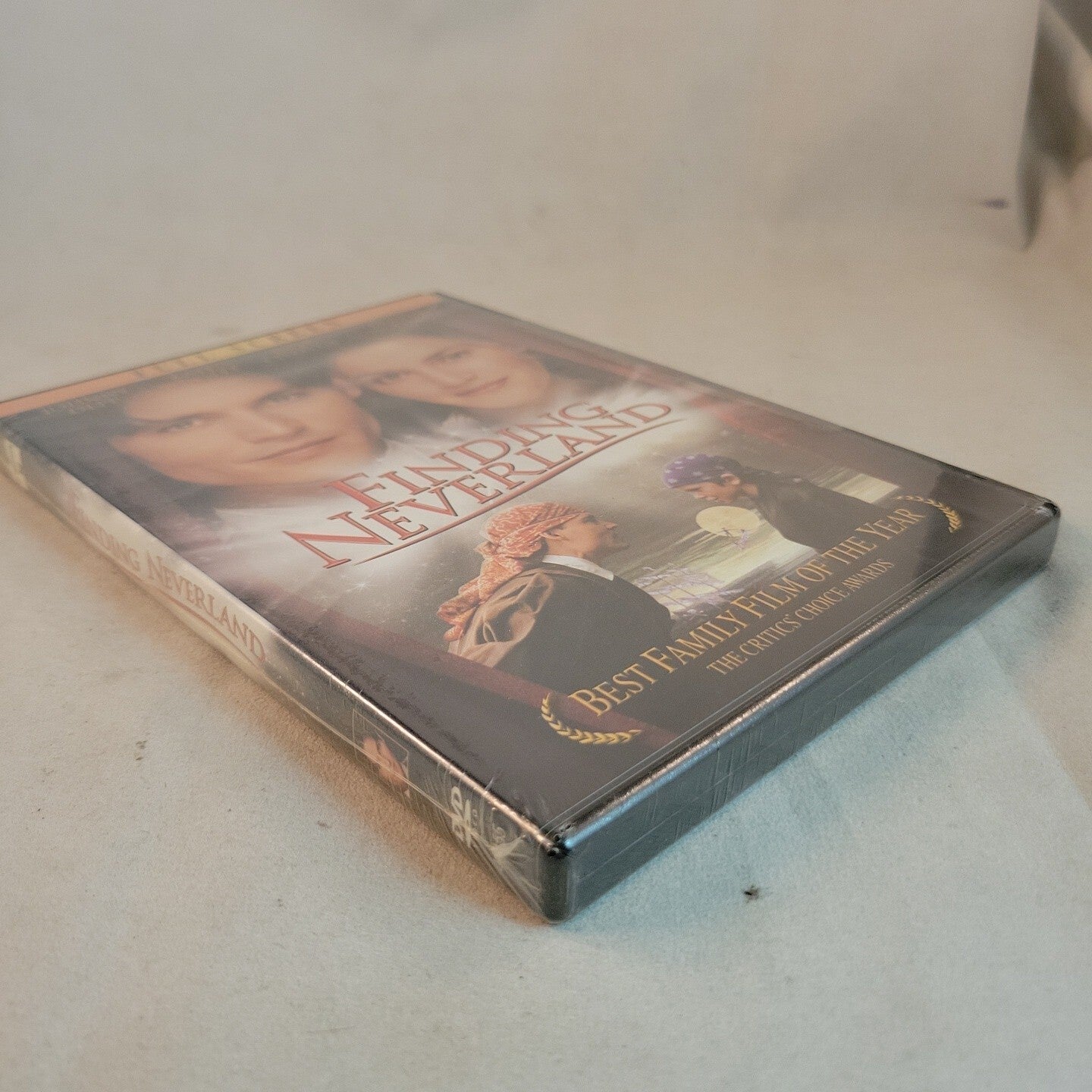 Finding Neverland (DVD, 2005, Full Frame) NEW