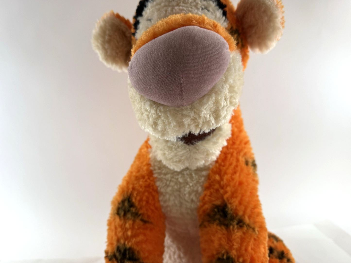 Disney Parks 2013 Winnie the Pooh 18" Tigger Plush
