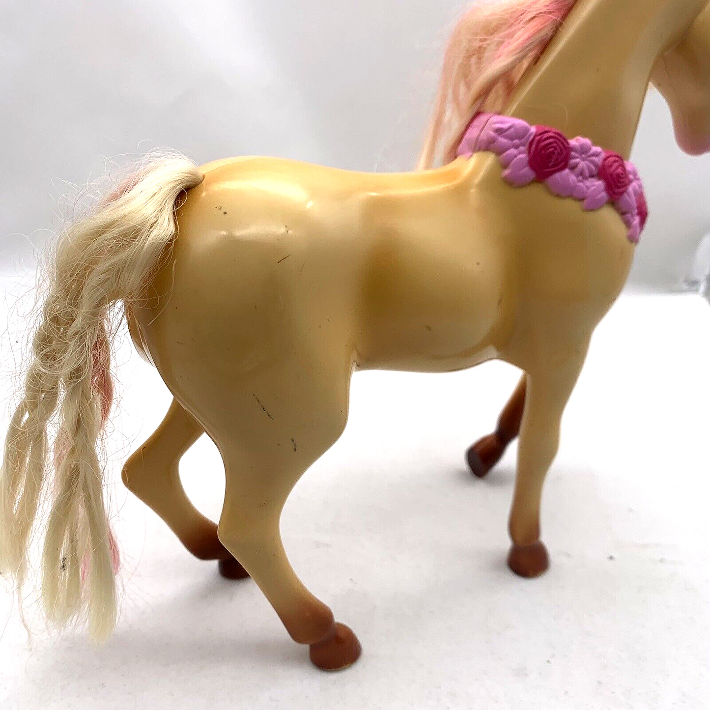 Barbie Shower & Show 10" Tawny Horse with Nodding Head - No Accessories