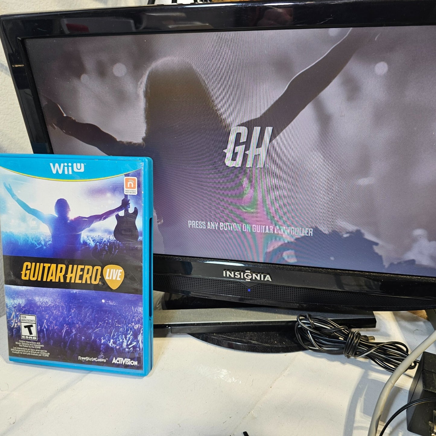 Guitar Hero Live (Nintendo Wii U, 2015) Game Insert Case - Tested and Working