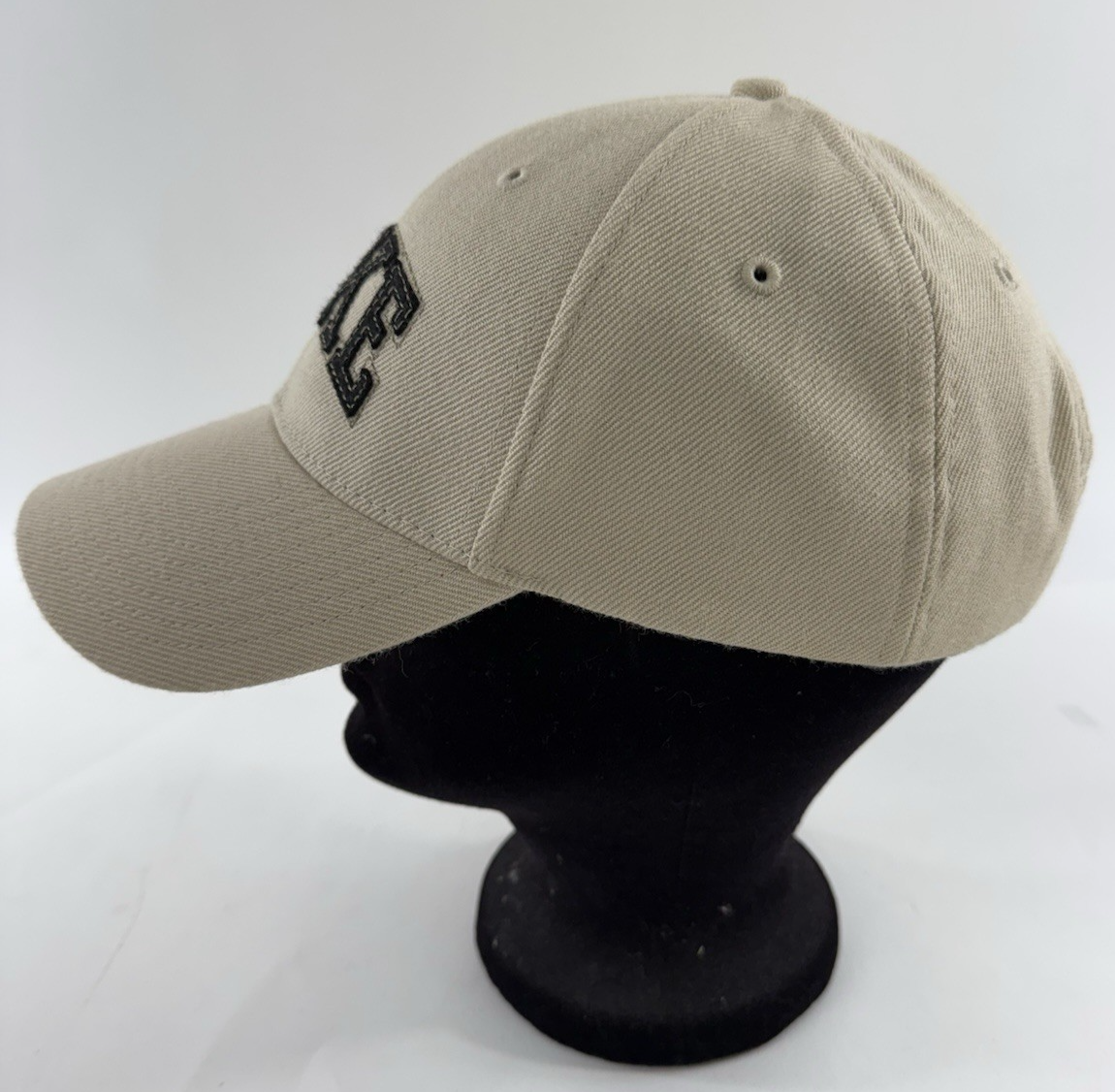 Nike Classic Embroidered Heritage 86 209430-168 Strapback Adjustable Hat - Khaki