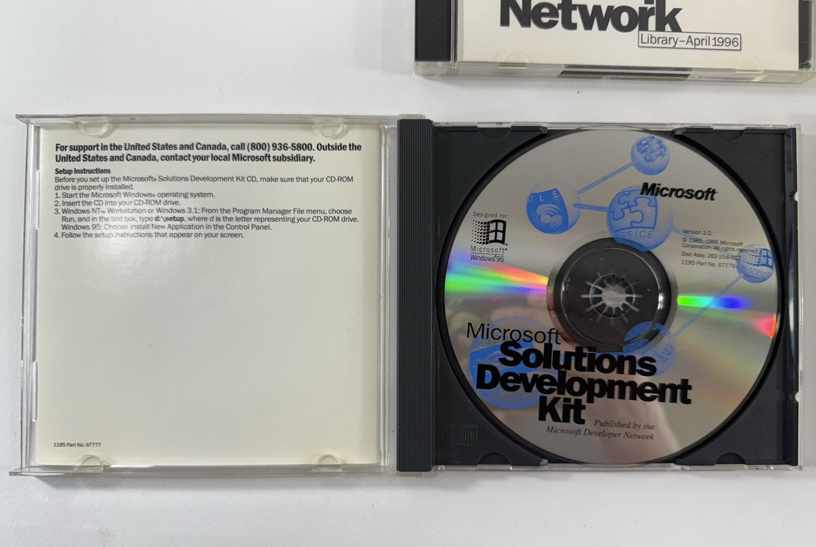 Microsoft Development Network 1995/96 Software Bundle with Visual C++ And Keys