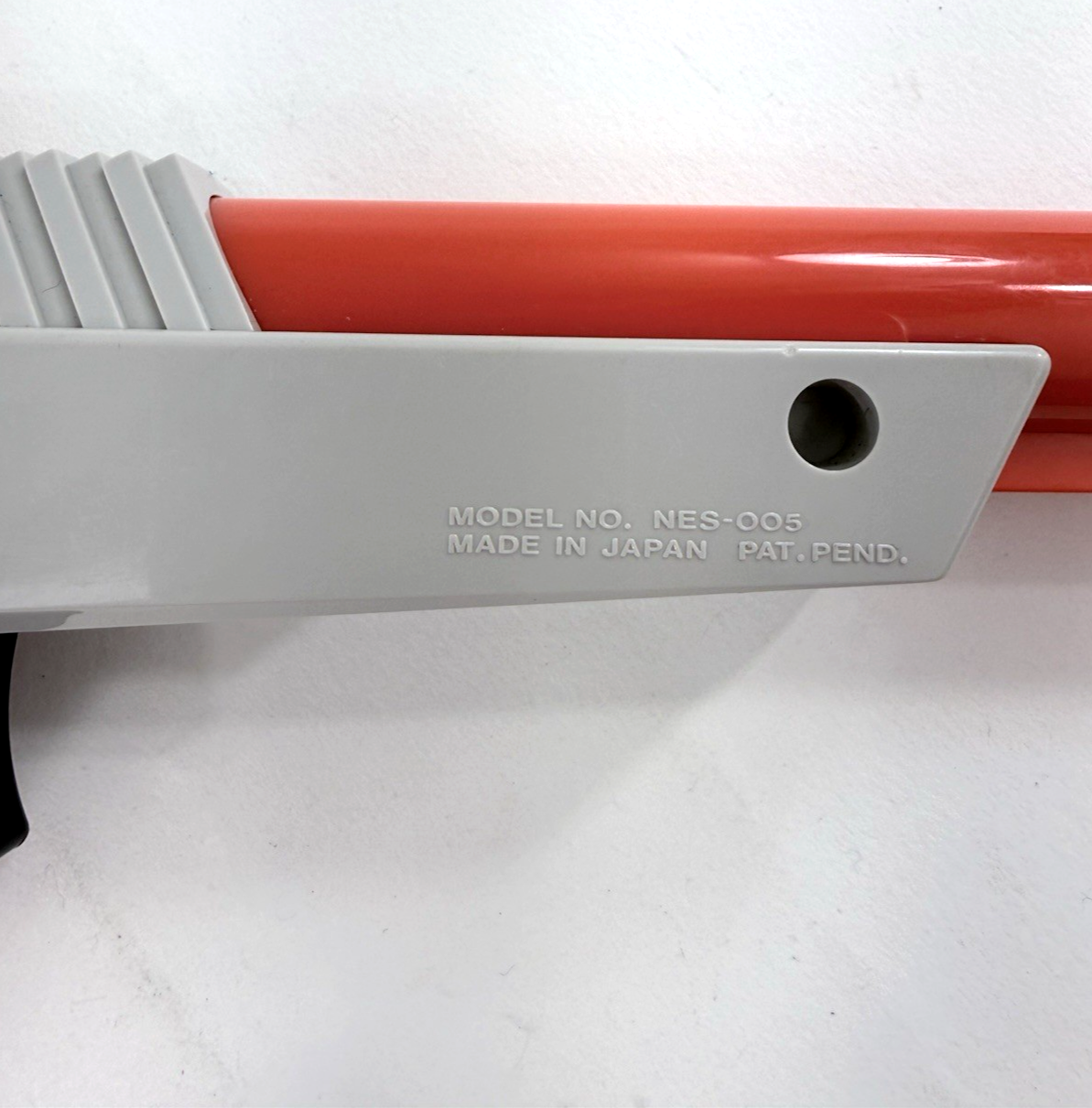 Nintendo Zapper 1985 Orange Light Gun Controller NES-005 - Tested and Working