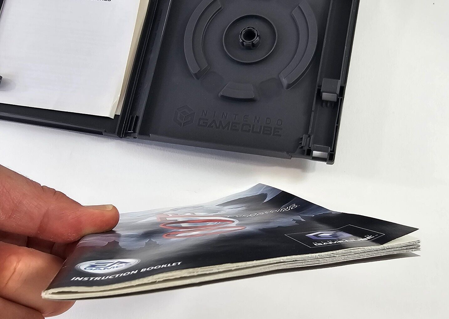 007: Everything or Nothing (Nintendo GameCube, 2002) Case, Manual, Insert Only