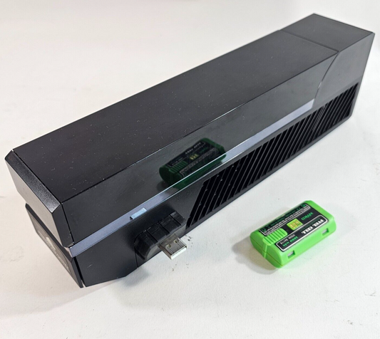 Nyko Xbox 360 Charging Base / Docking Station model 86118-P37 - Tested