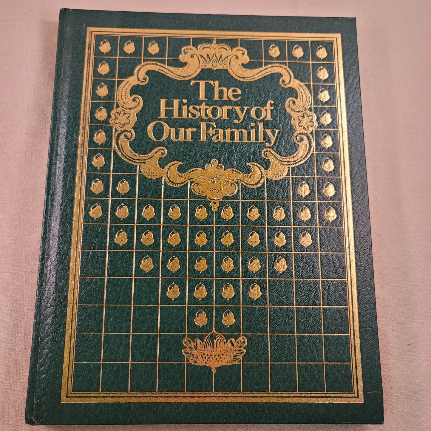 Grandmother Remembers: A Written Heirloom for My Grandchild Scrapbook Diary