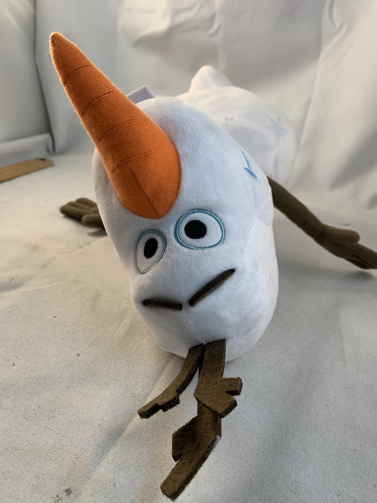 Disney Frozen 2 Olaf Plush Snowflake Sparkles Snowman 13" Plush Toy Frozen II