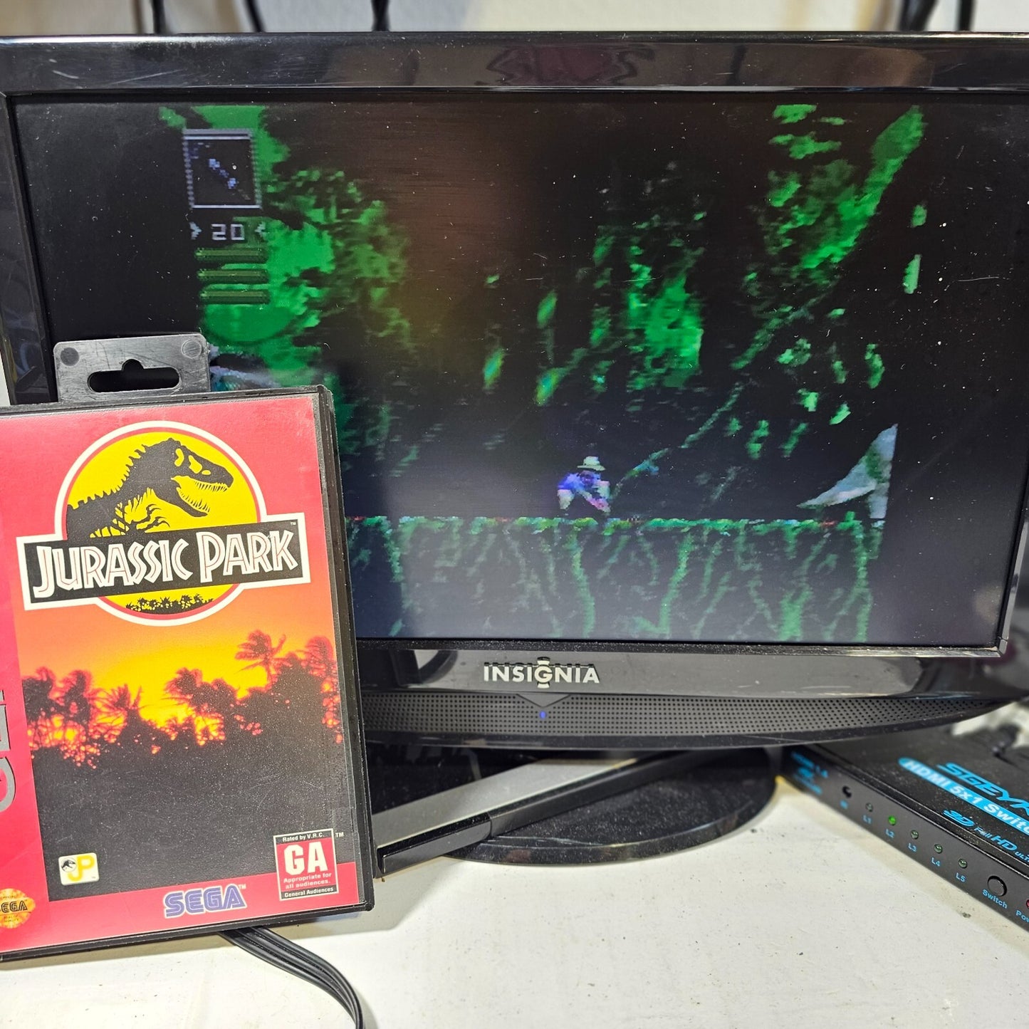 Jurassic Park (Sega Genesis, 1993) Game and Case with Hangtab - Tested