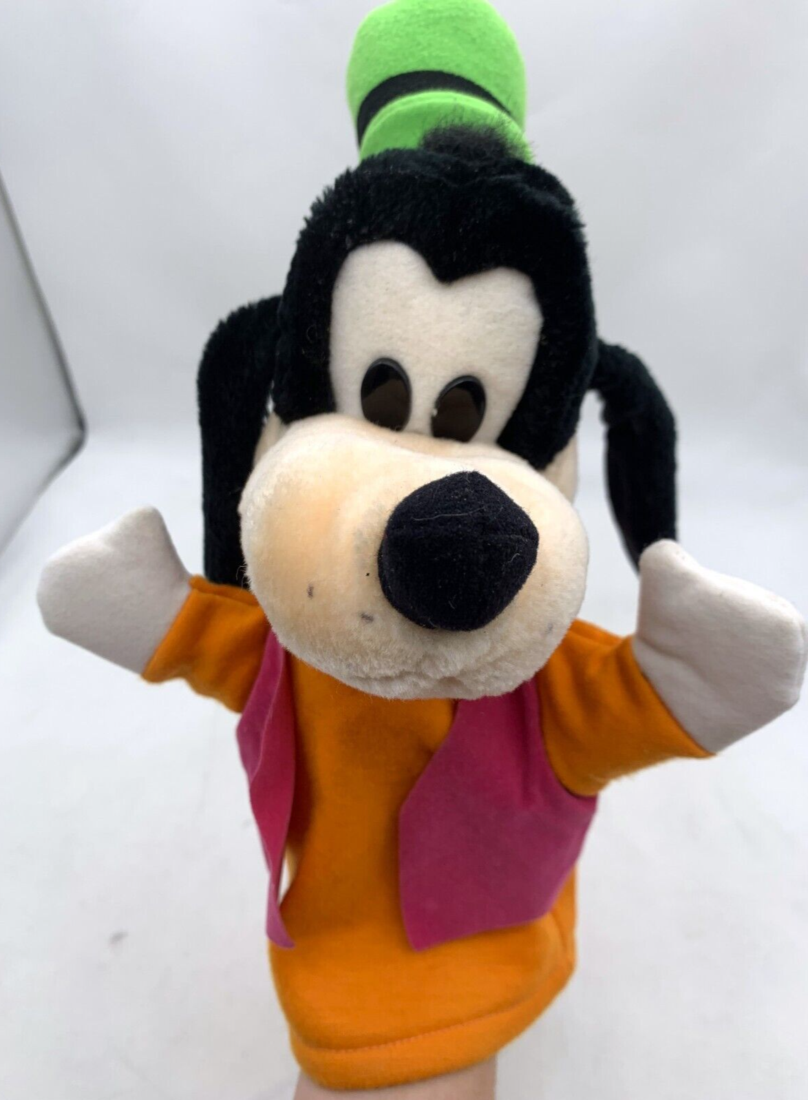 Disneyland Walt Disney World 12" Goofy Hand Puppet Plush