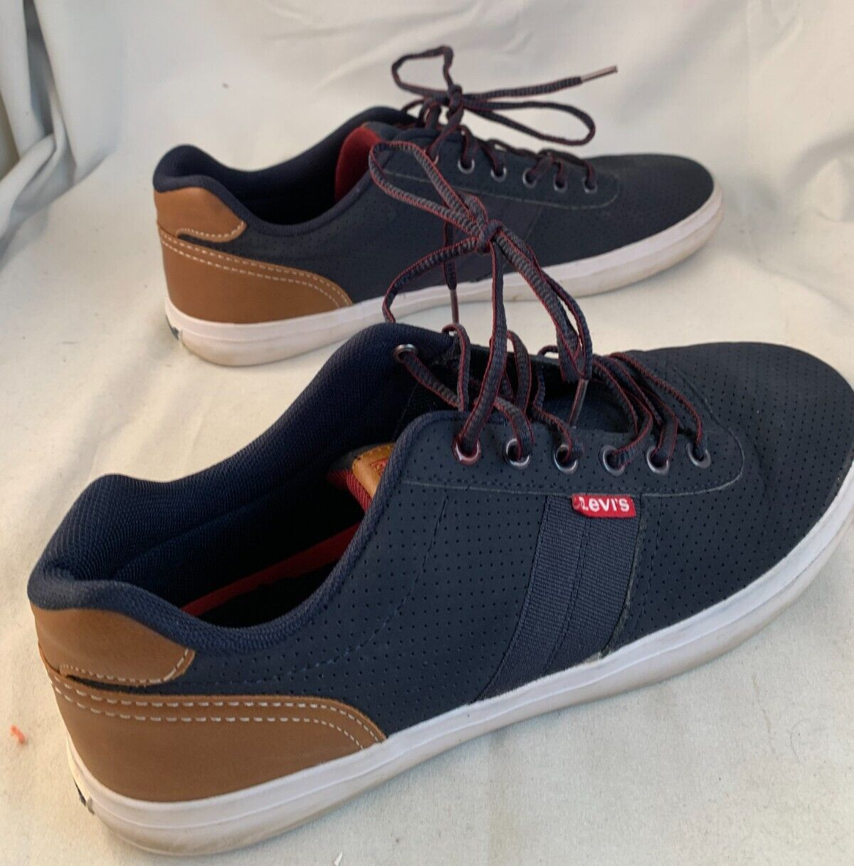 Levi's Performance Men's Beaumont Navy/Burgundy Comfort Insole Sneaker Shoes