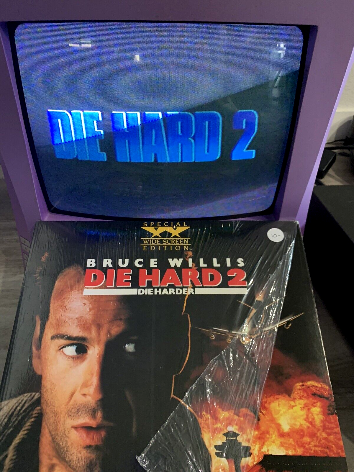 Die Hard (Widescreen Laserdisc Bundle) Die Hard 2/Die Hard 3 -  Tested