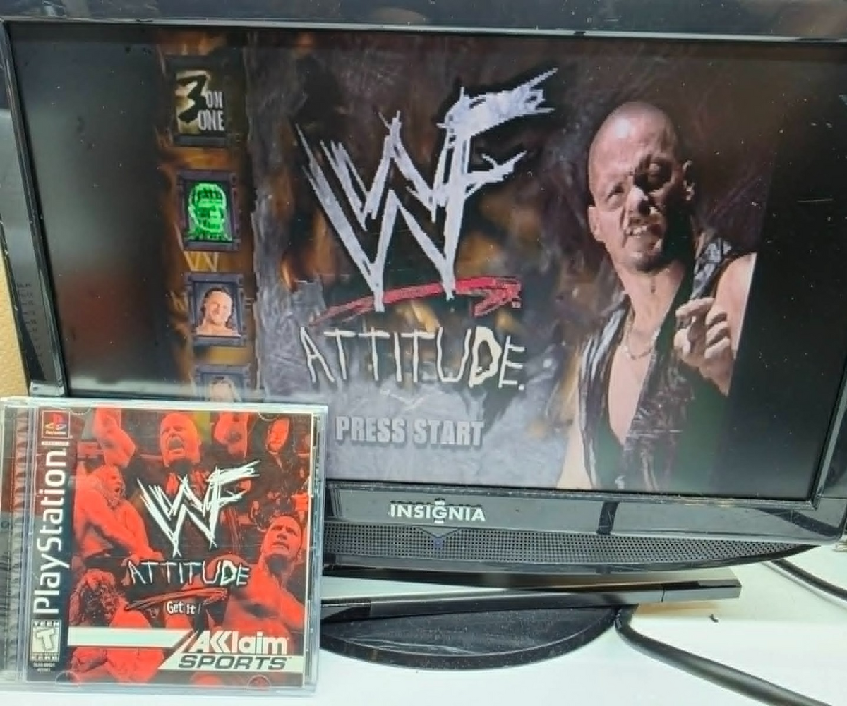 WWF Attitude (PlayStation 1, 1999) Game Case Manual - Tested and Working