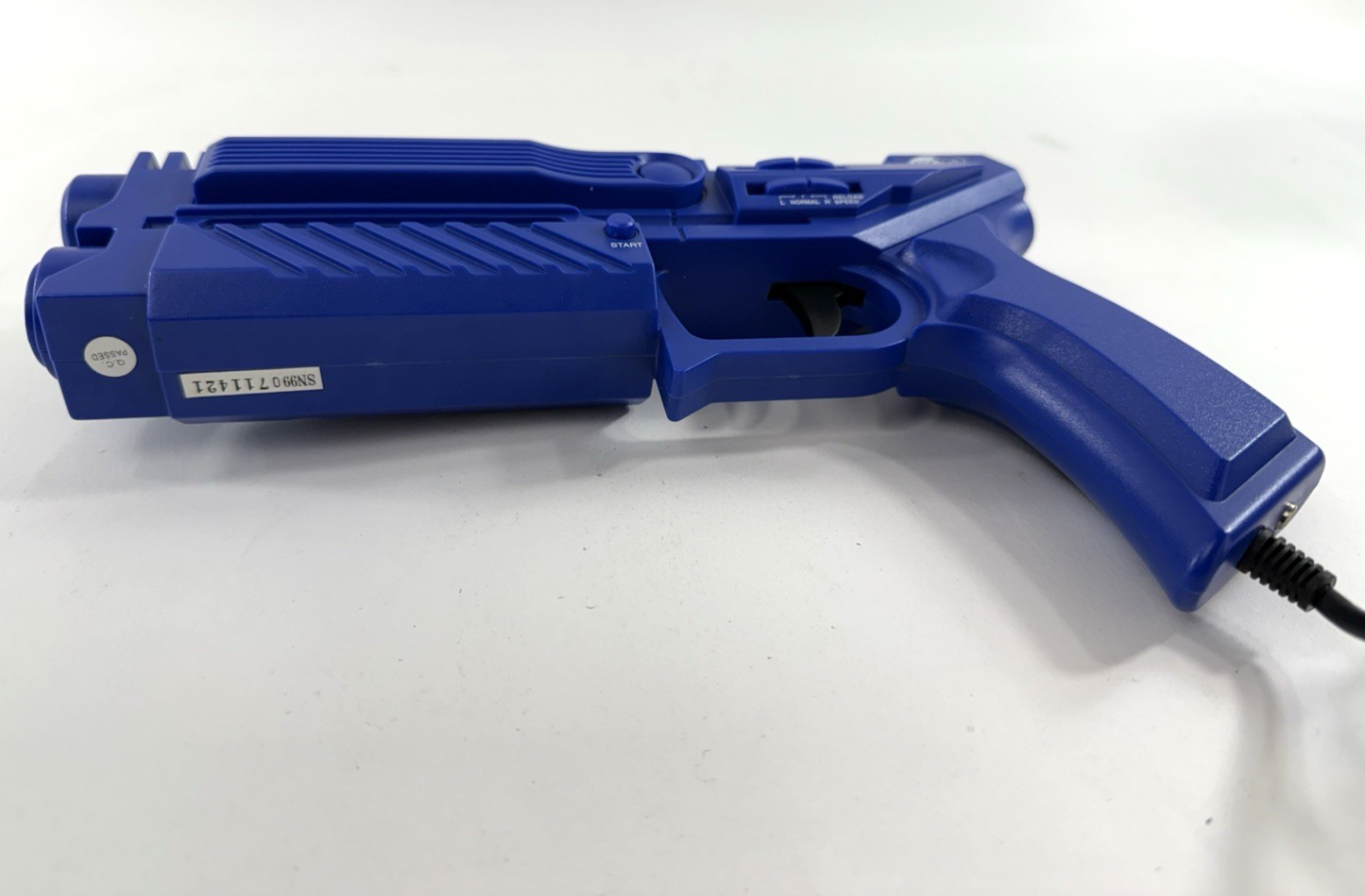 Nyko Super Cobra Blue Light Gun PS-80040-E09 for PS1/PS2 - Tested and Working
