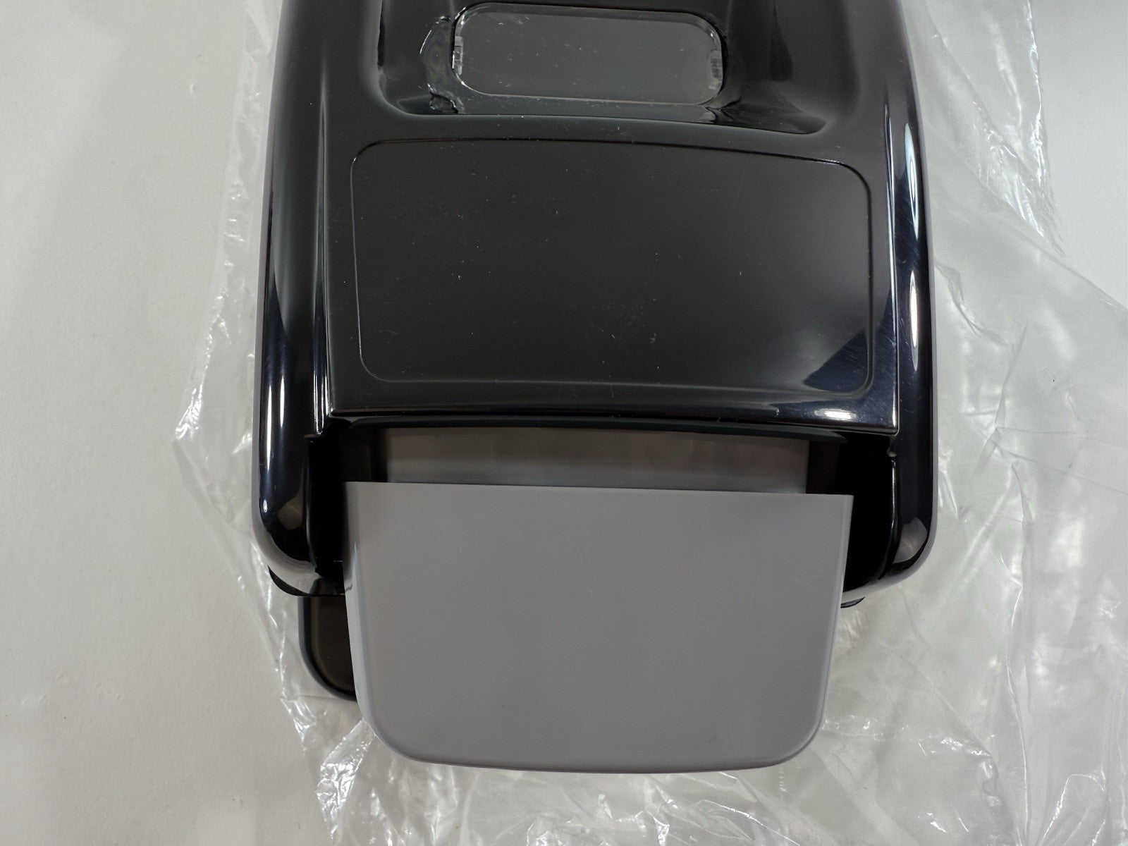 Gojo Push-Style Soap Dispenser 9033-12 - New, No Box