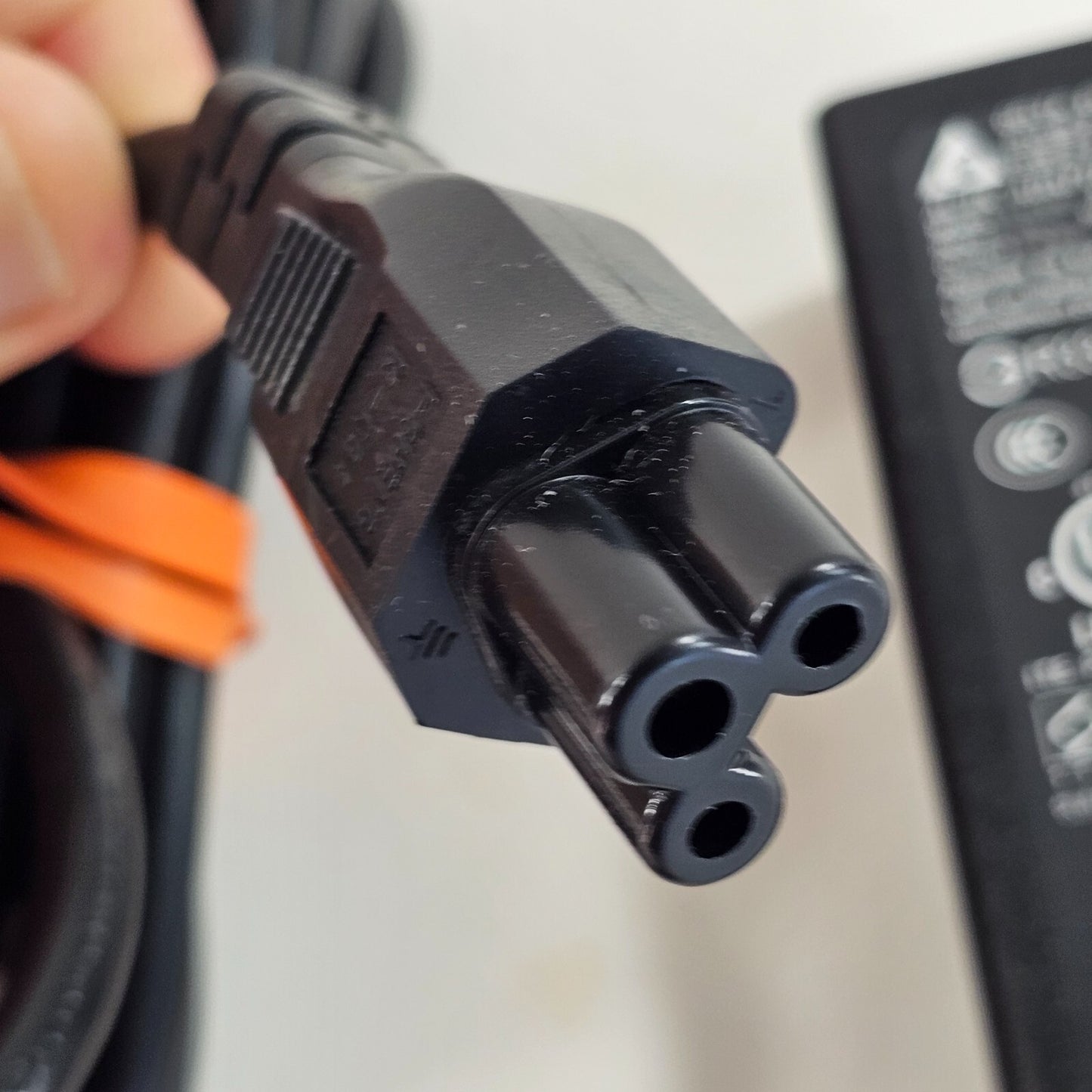 Delta Electronics ADP-65WH AC/DC Adapter 19V 3.42A - Tested and Working