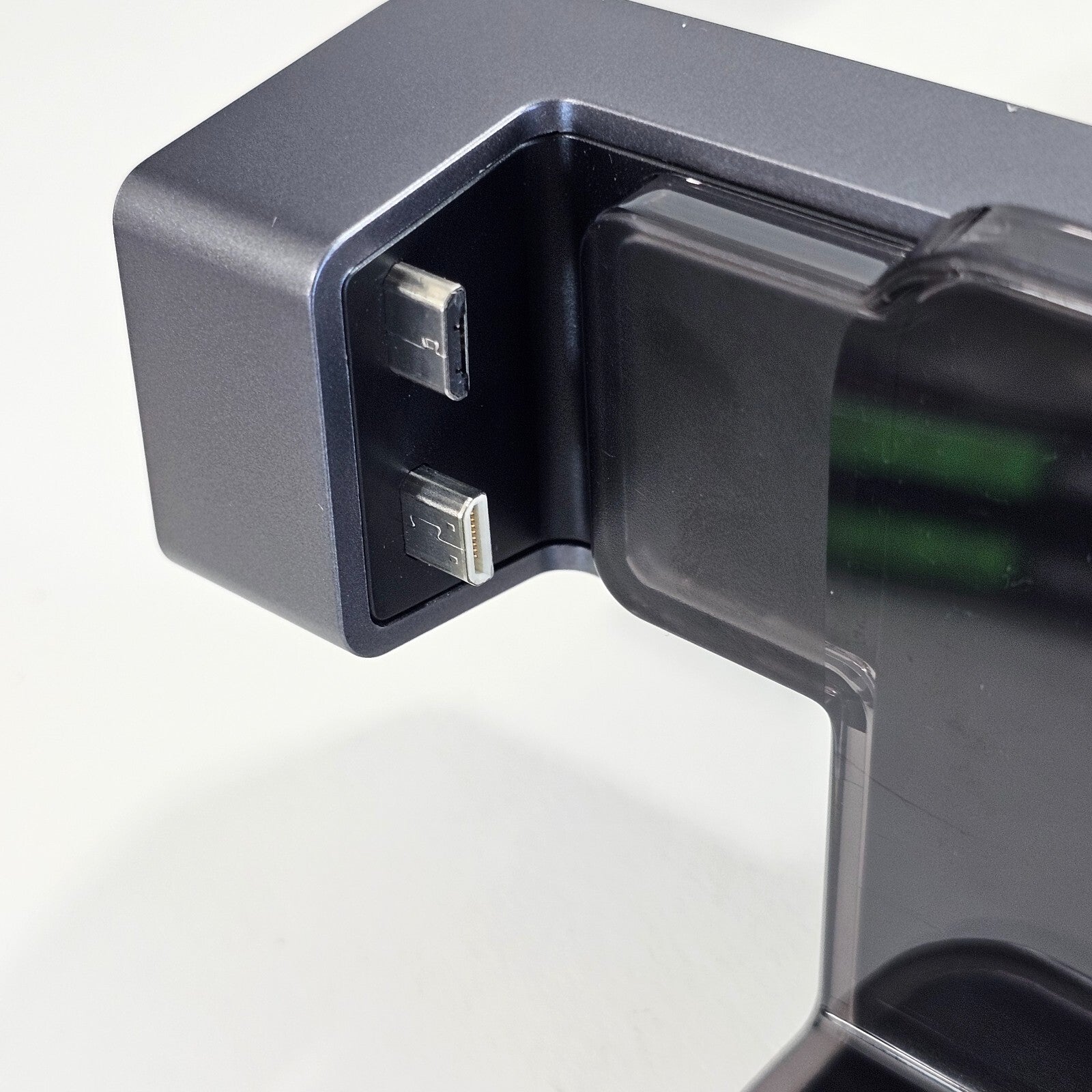 Motorola Droid Razr HD Docking Station and AC Adapter in Box - Tested