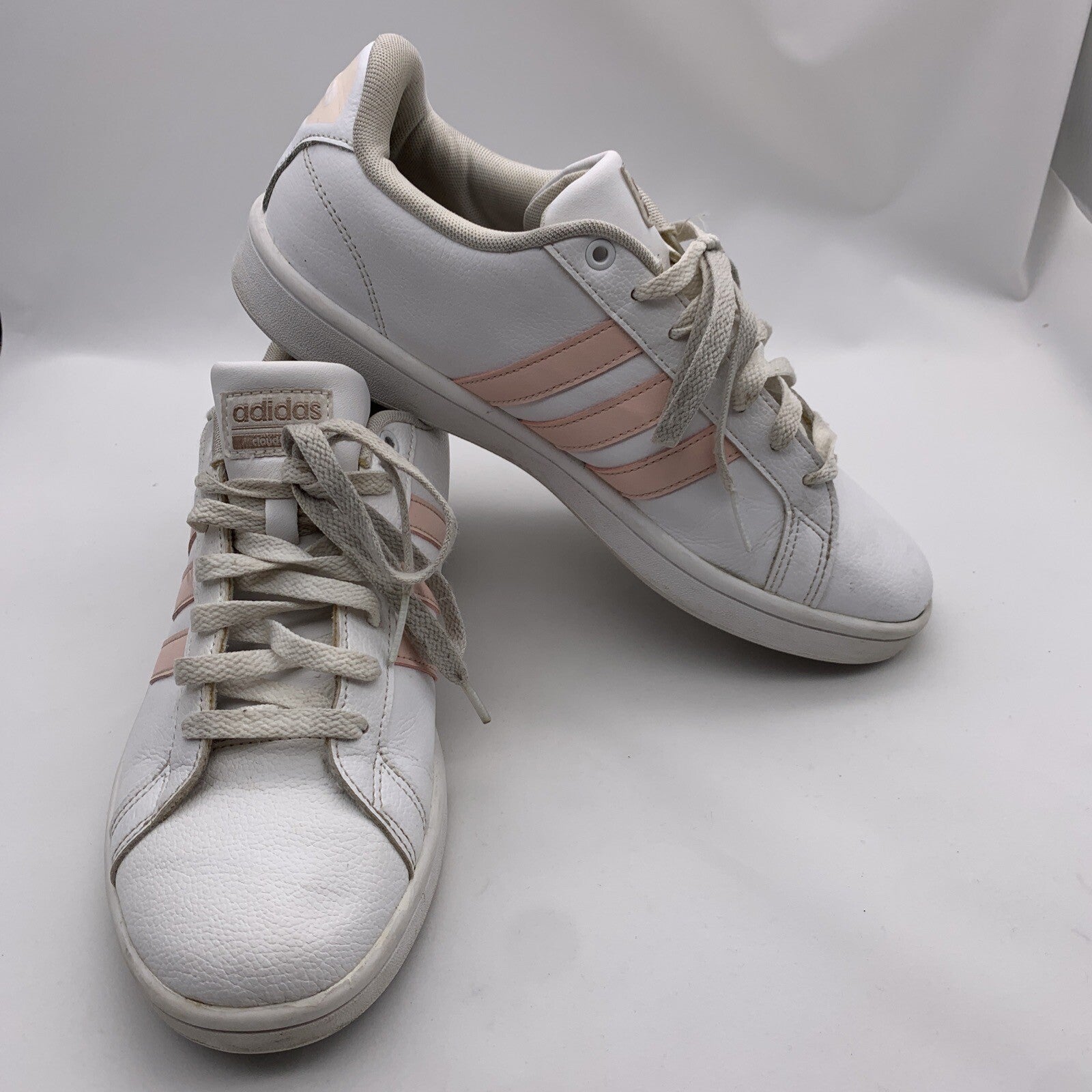 Adidas Womens Advantage Cloudfoam AQ0527 White Leather Sneaker Shoes Size 9