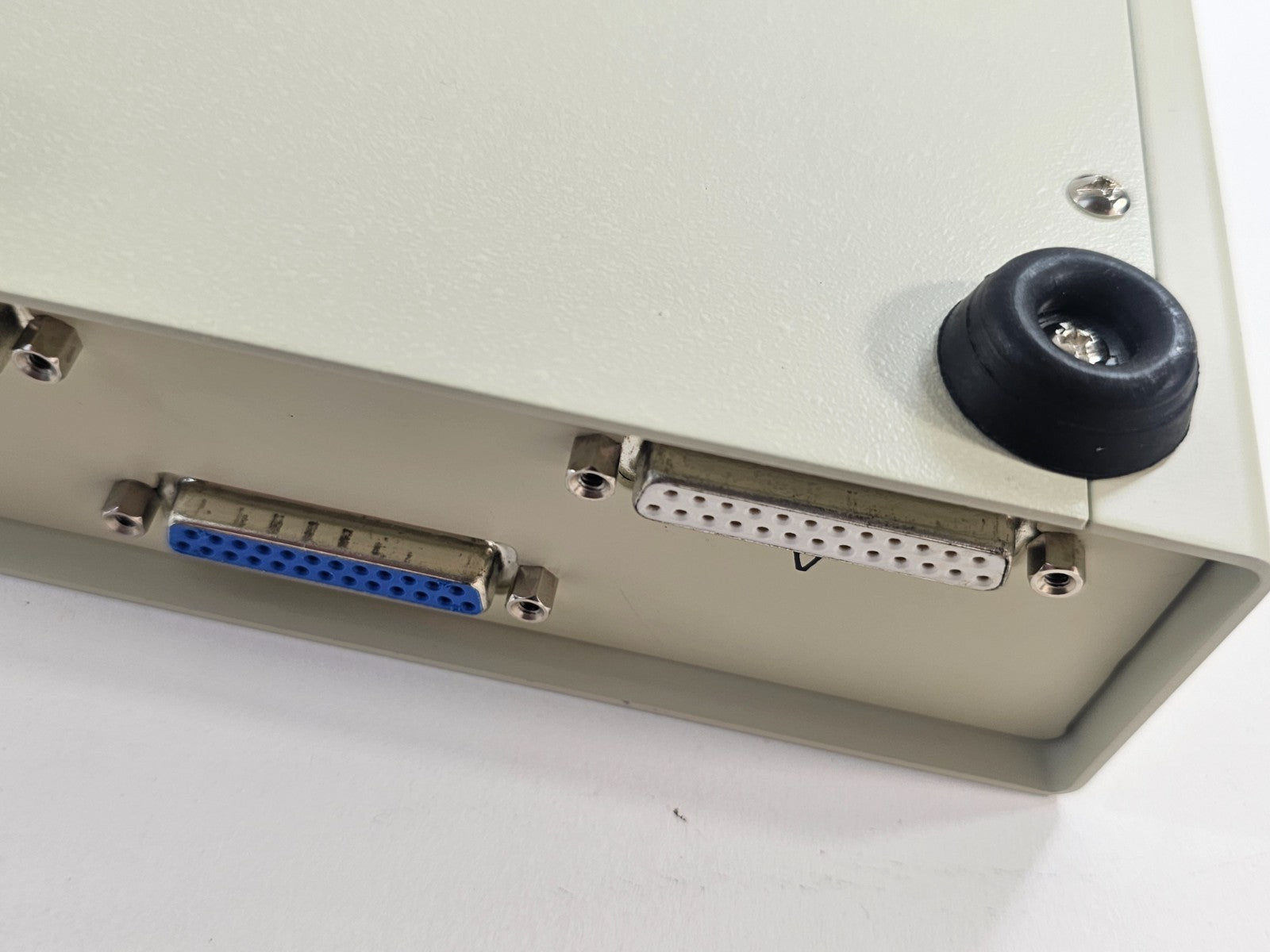 BusinessLand Manual DB-25 A/B Data Switch Box - Parallel Port Selector  - Tested