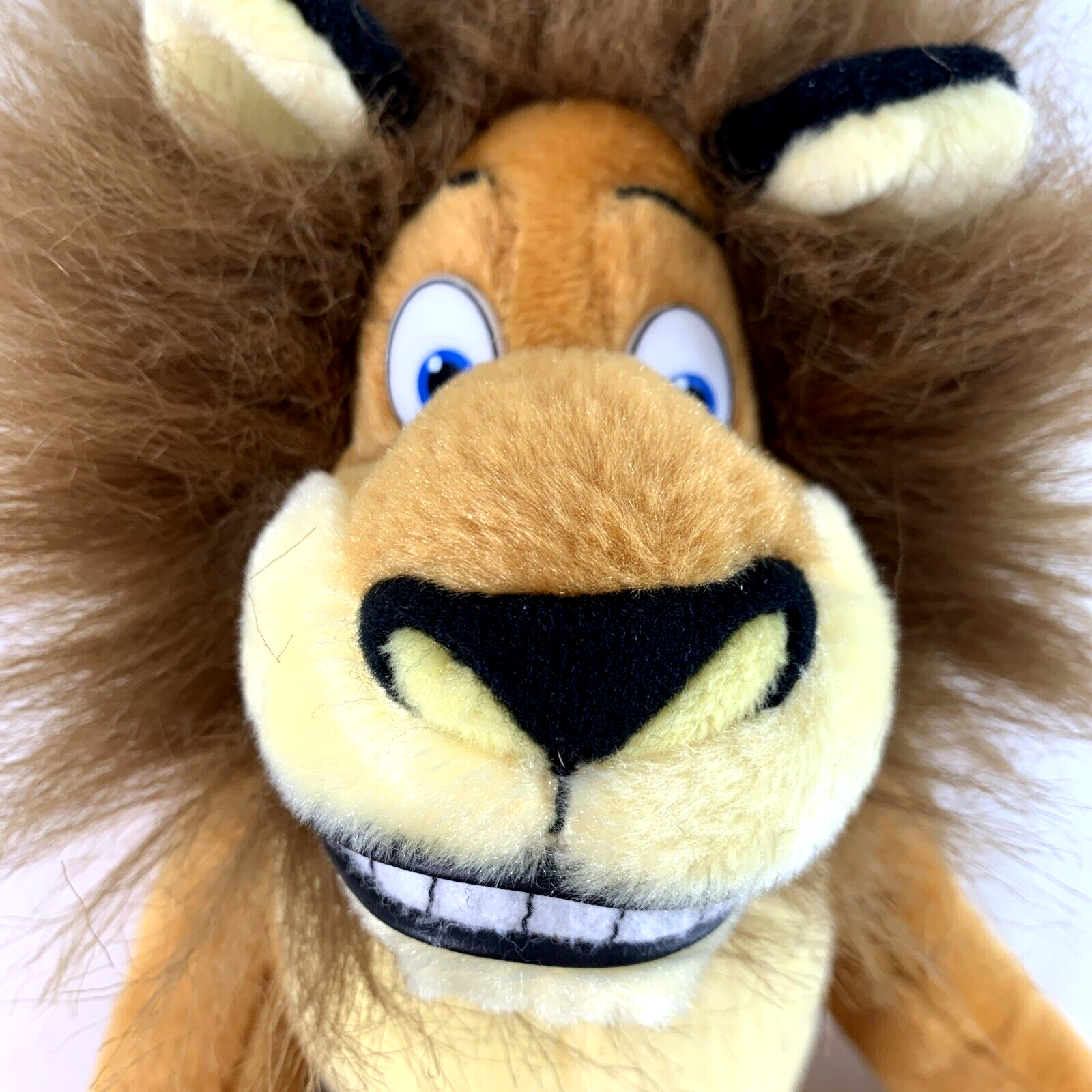 Dreamworks Madagascar 12” Seated Alex The Lion Plush - Kohls Cares