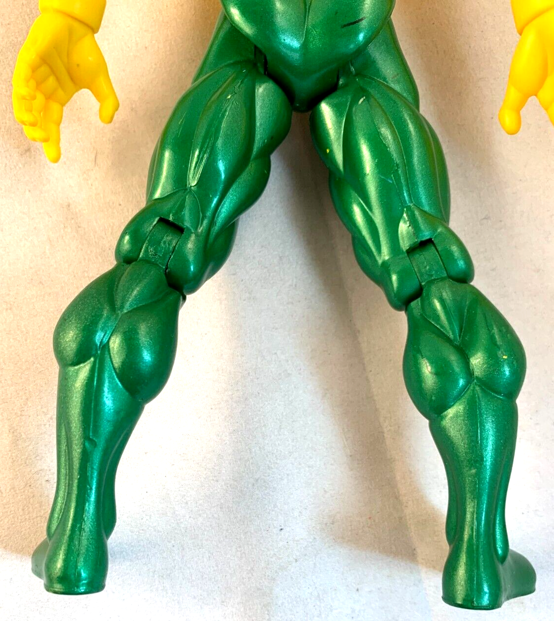 Toy Biz 1997 Marvel Universe 10" Vision Deluxe Action Figure - Loose