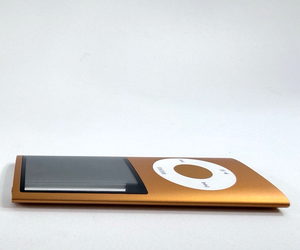 Apple iPod Nano 8 GB 4th Generation Music Player - Tested and Working