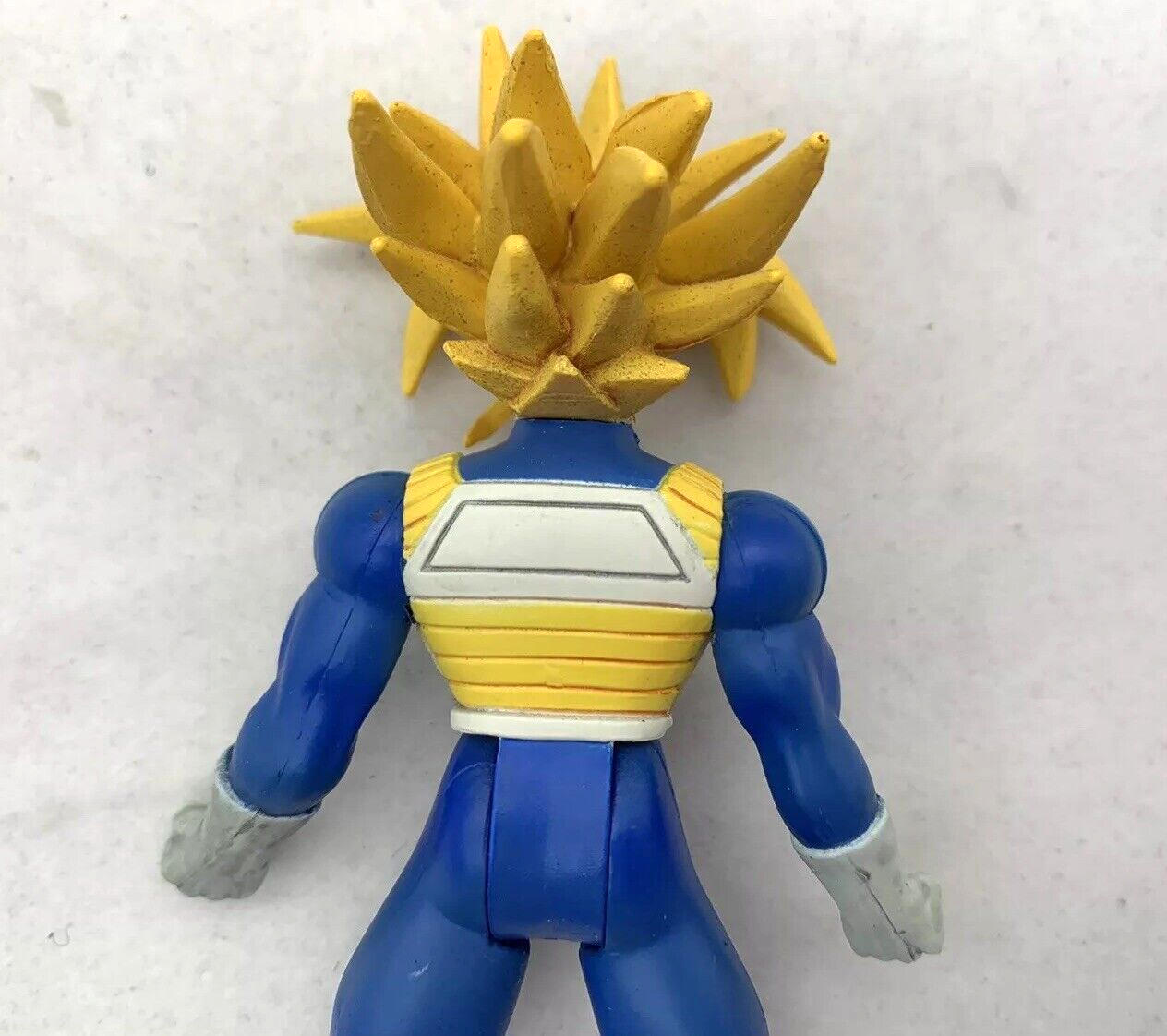 Dragon Ball Z 2002 Funimation 5” Trunks Super Saiyan 2 Loose Action Figure