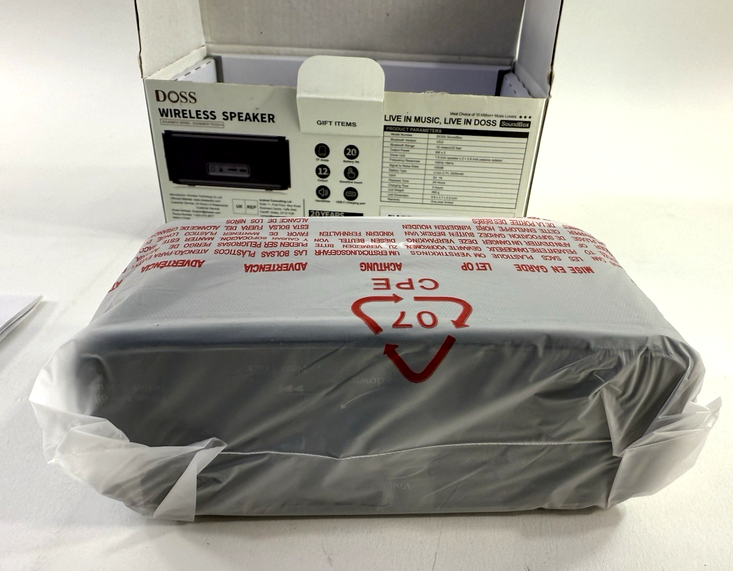 DOSS SoundBox Wireless Portable Bluetooth V5.0 Black Speaker - New, Open Box