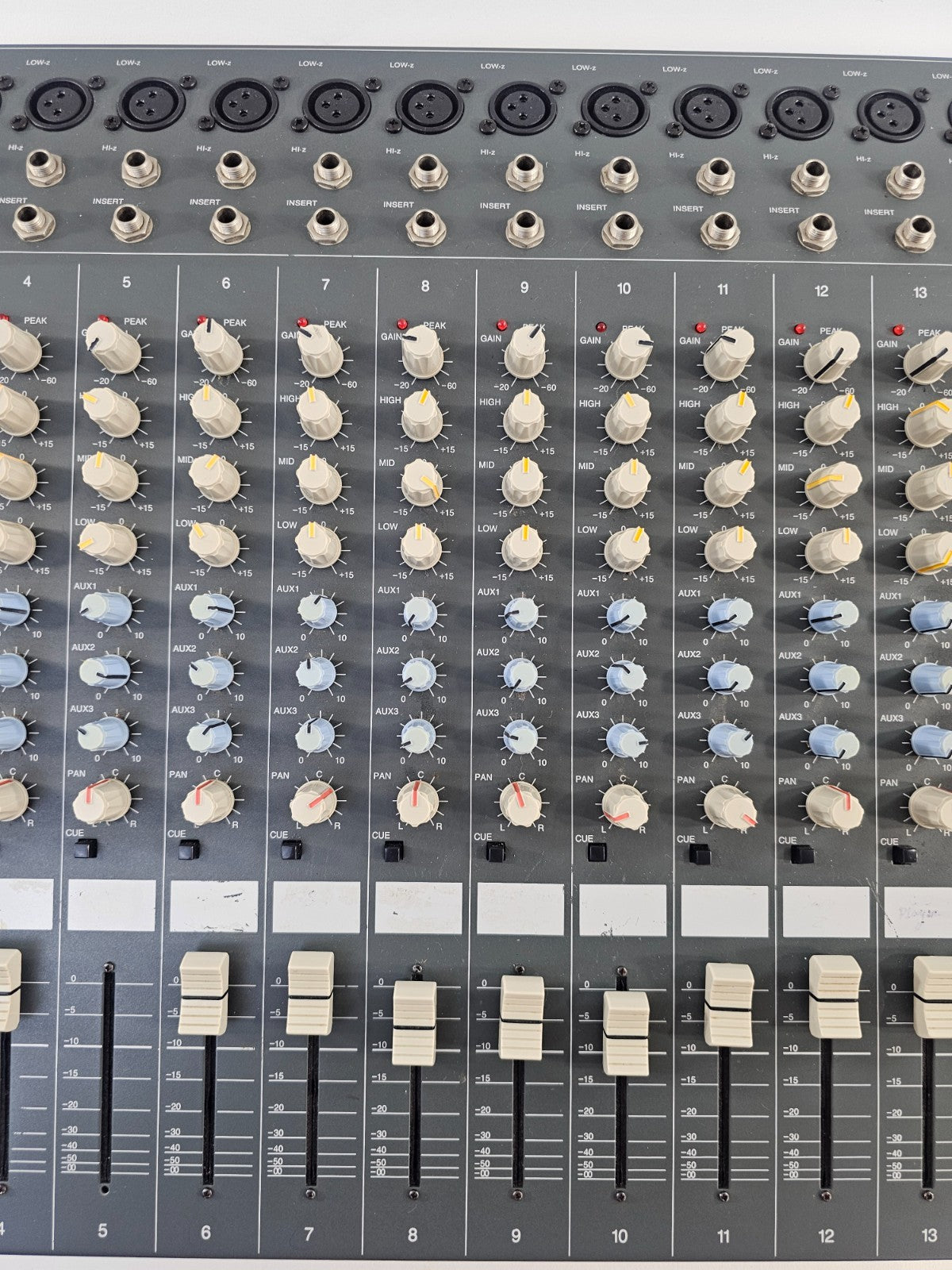 Phonic PMC-1602B 16-Channel Mixing Console - Local Pickup - Read
