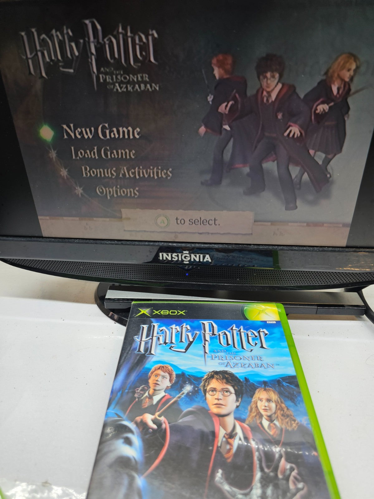 Harry Potter and the Prisoner of Azkaban (Microsoft Xbox, 2004) Game and Case