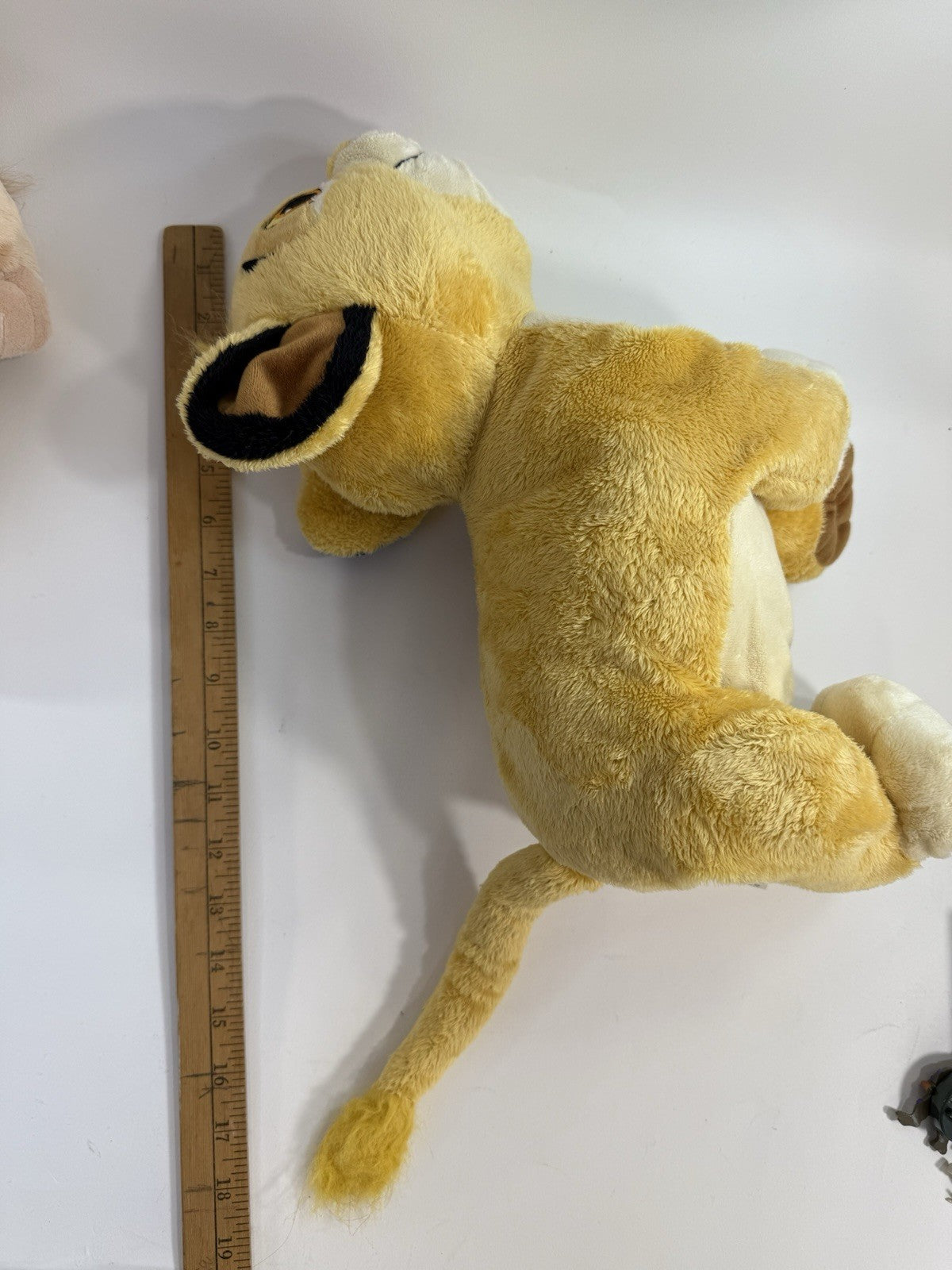 Disney Store 2011 The Lion King 14" Simba and Nala Plush Set