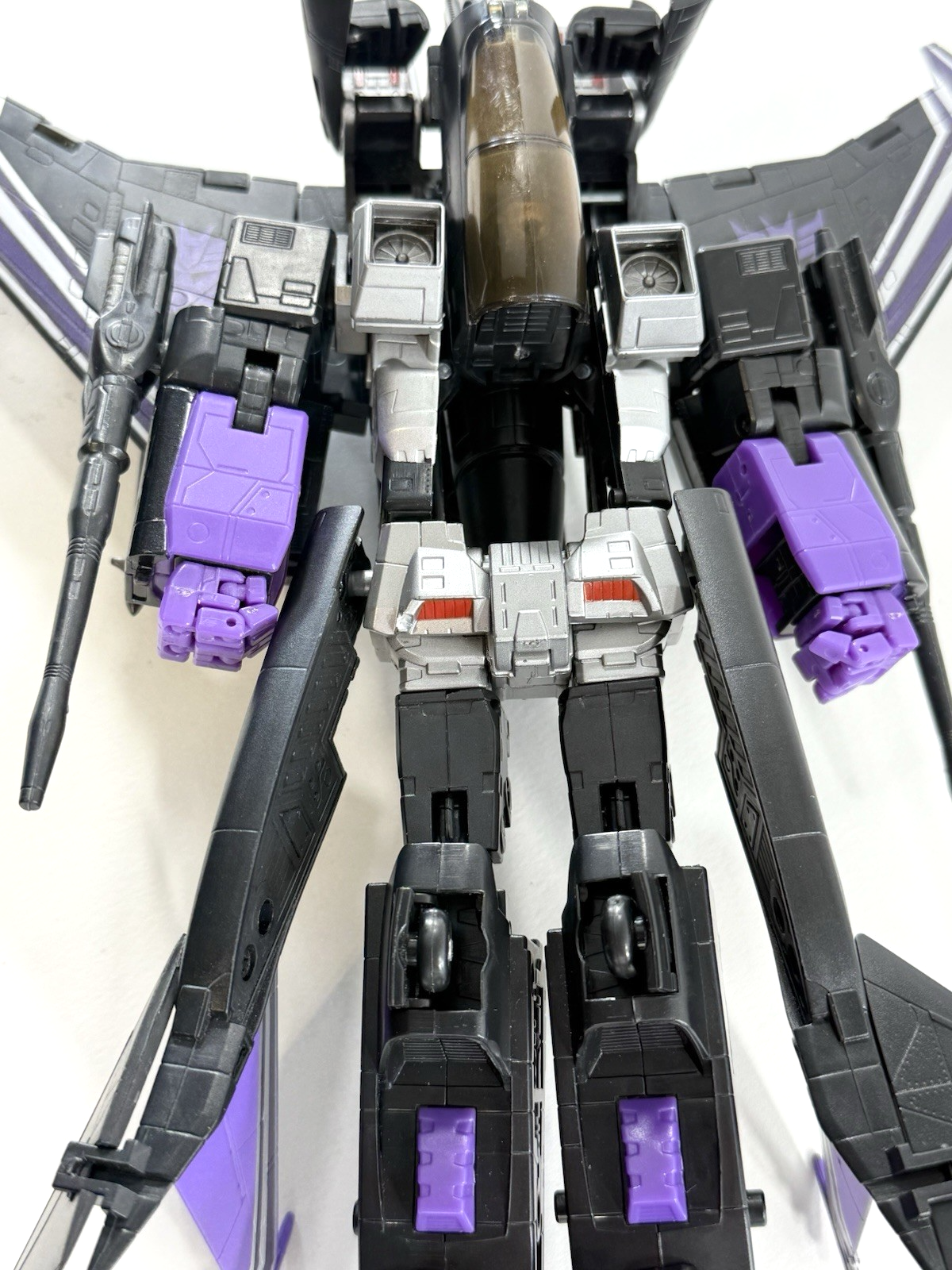 Hasbro Transformers Universe Masterpiece Skywarp G1 Series Action Figure + Box