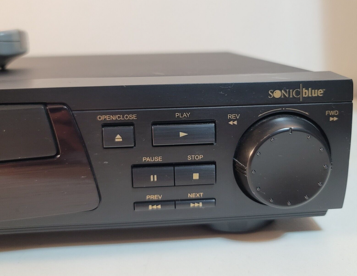 SonicBlue Go Video DVP750  DVD Video CD MP3 Player With Remote