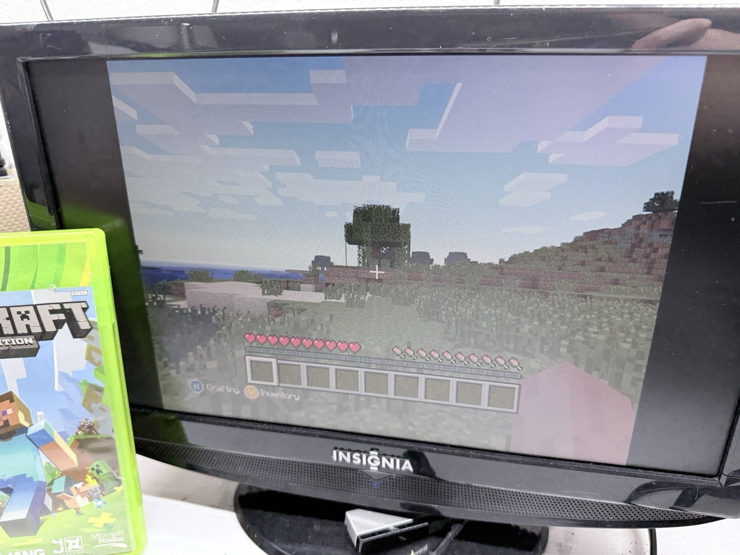 Minecraft (Microsoft Xbox 360, 2013) Game and Case - Tested and Working