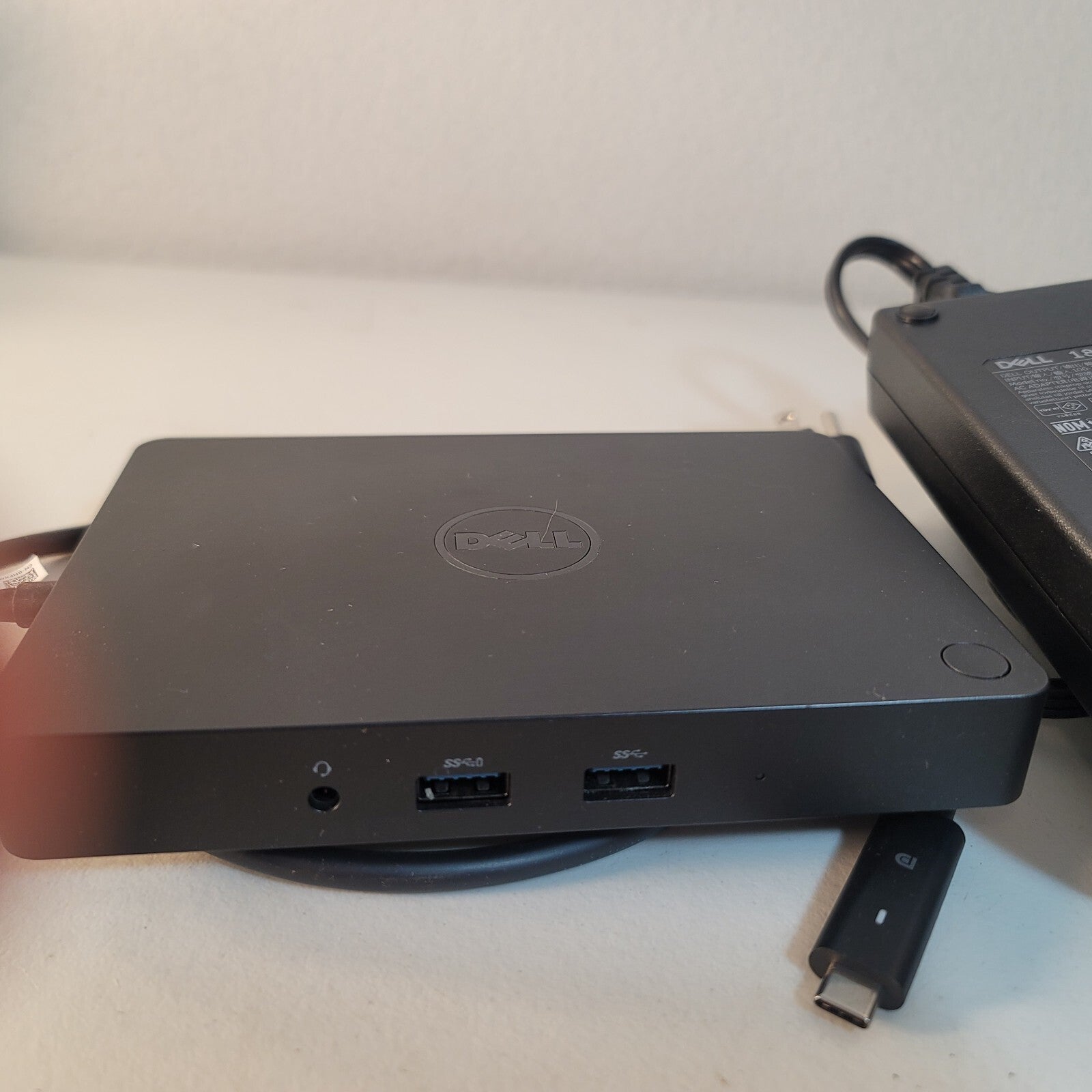 Genuine Dell WD15 4K USB-C Docking Station K17A K17A001 5FDDV with Charger