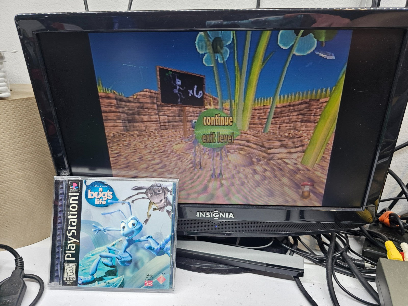 A Bug's Life (Sony PlayStation, 1998) Game Case Manual - Tested