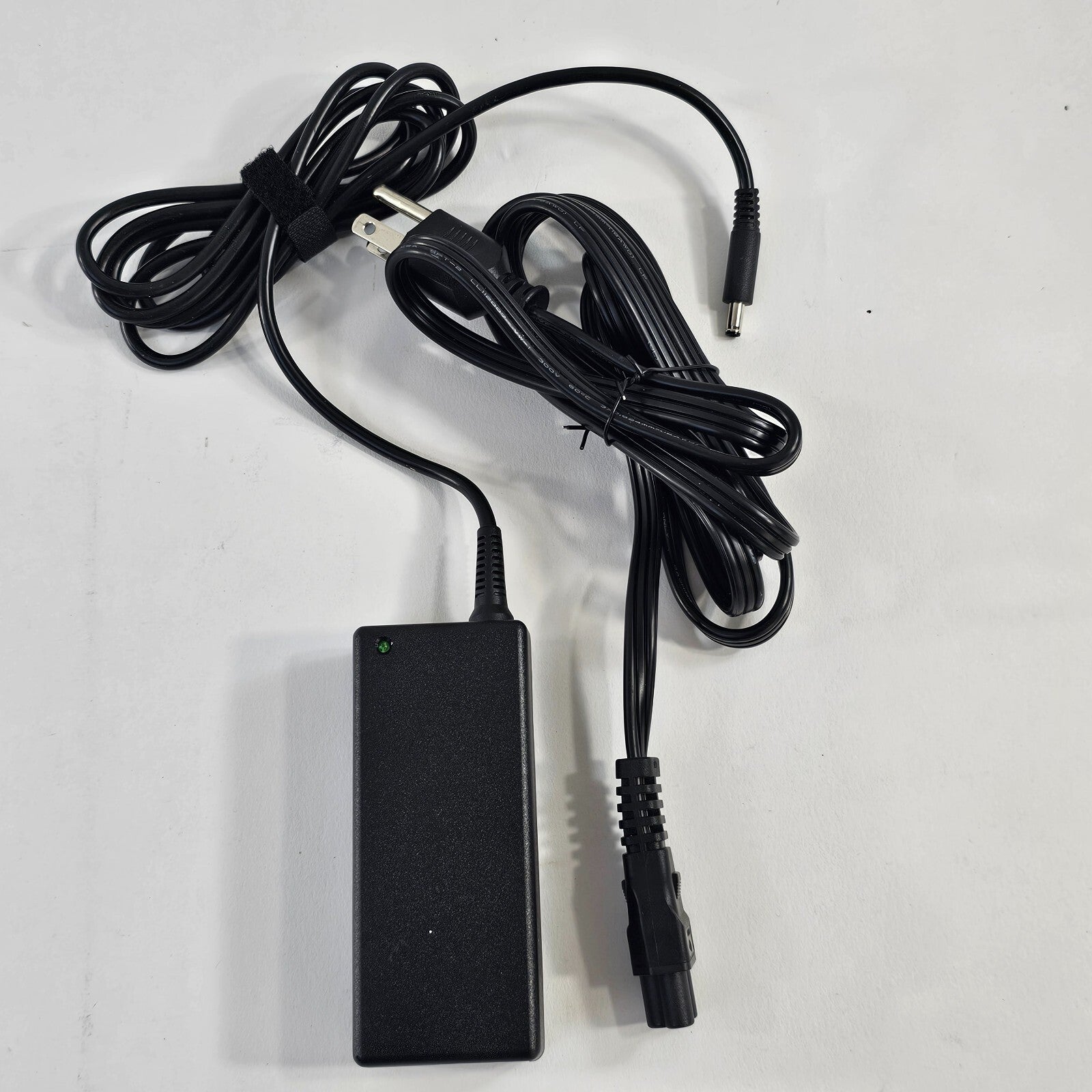 Dell 19.5V 3.34A AC Adapter Model DA65NM111-00 - Tested and Working