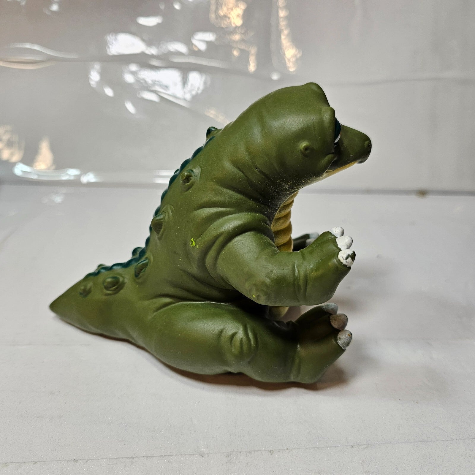 1988 Pizza Hut Exclusive Land Before Time Spike Hand Puppet