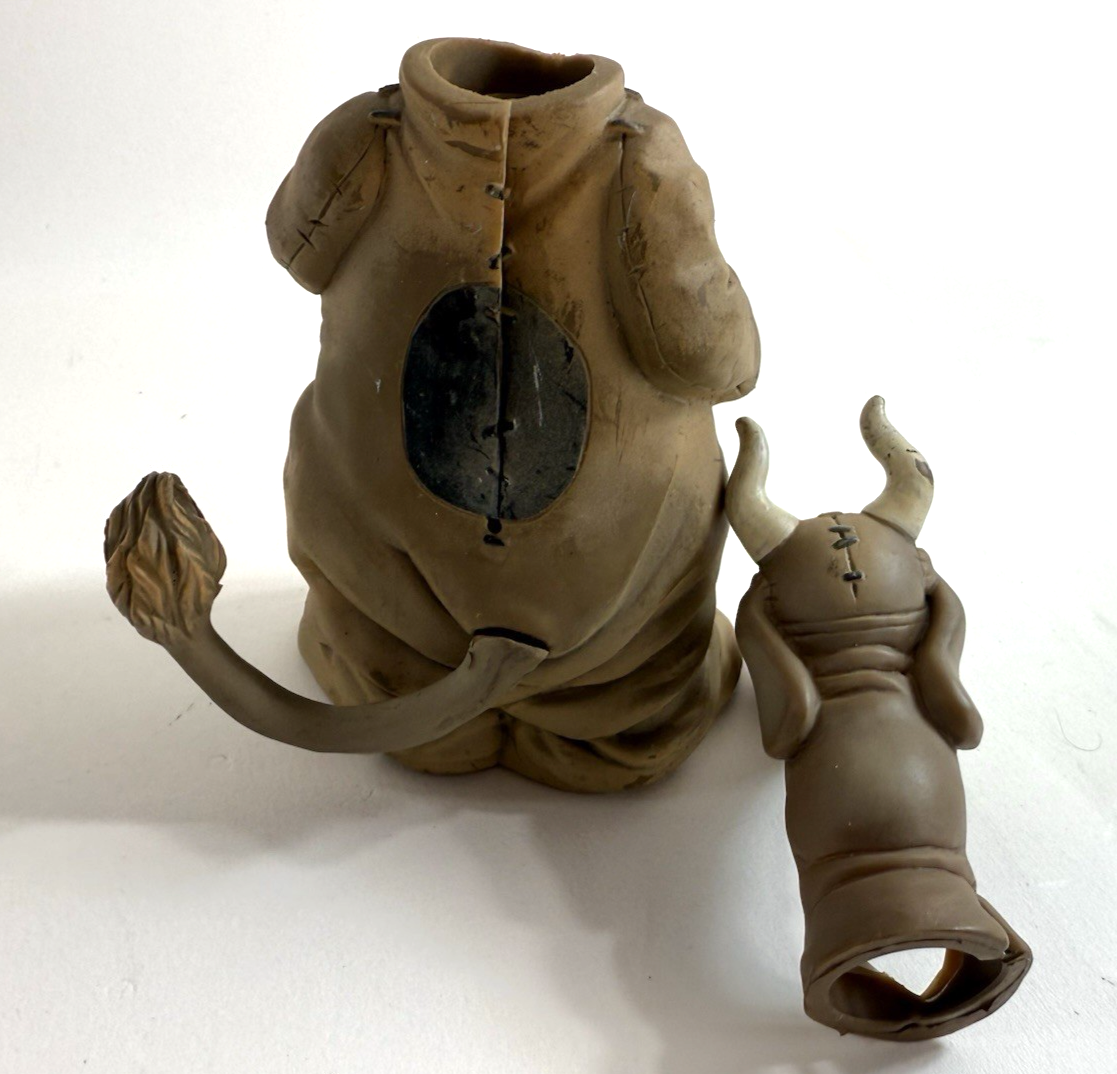 Bone 2000 Action Figure Series 2 Gran'ma Ben, Mystery Cow Suit and mini comic