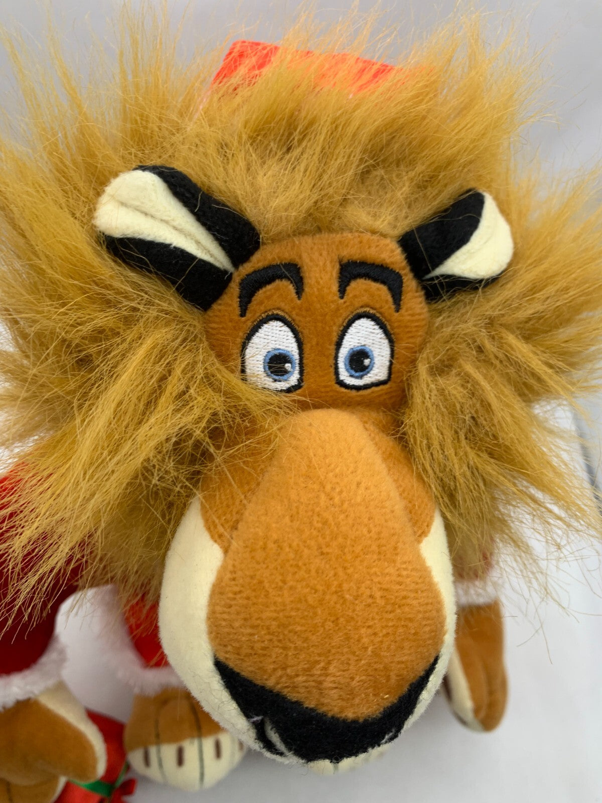 Gemmy 2009 Dreamworks Merry Madagascar 16" Alex the Lion Holiday Plush