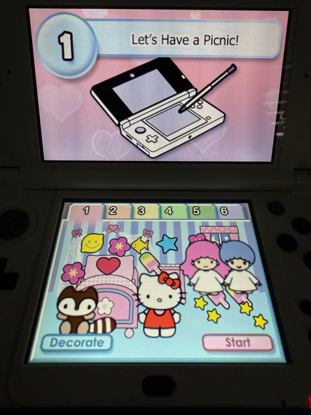 Hello Kitty Picnic w/ Sanrio Friends (Nintendo 3DS, 2012) Game Cartridge & Case