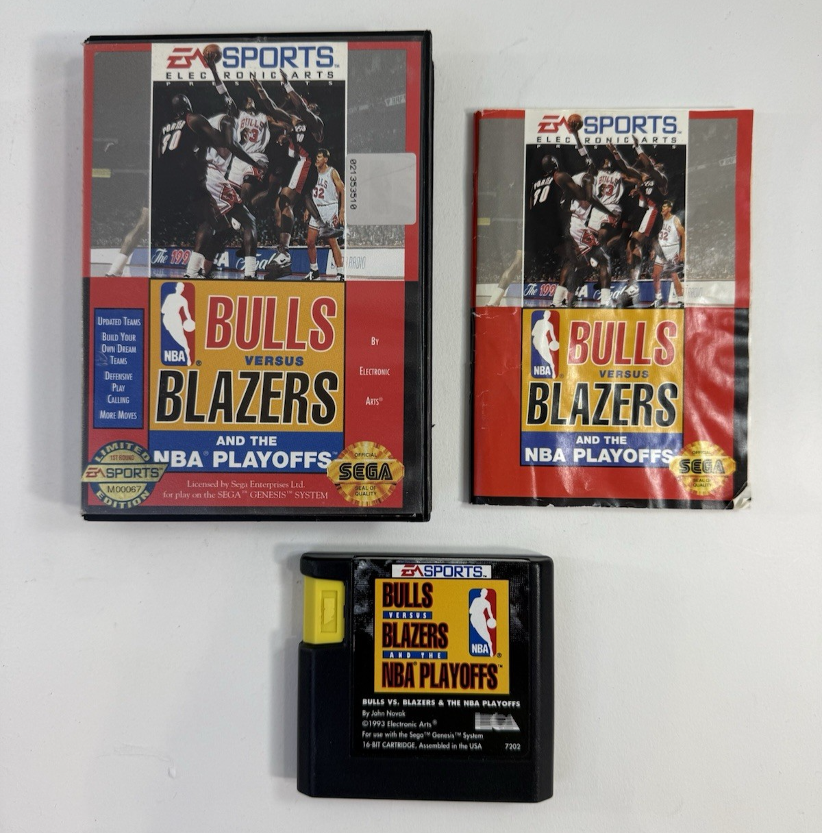 Bulls vs. Blazers and the NBA Playoffs (Sega Genesis, 1993) Game, Case, Manual