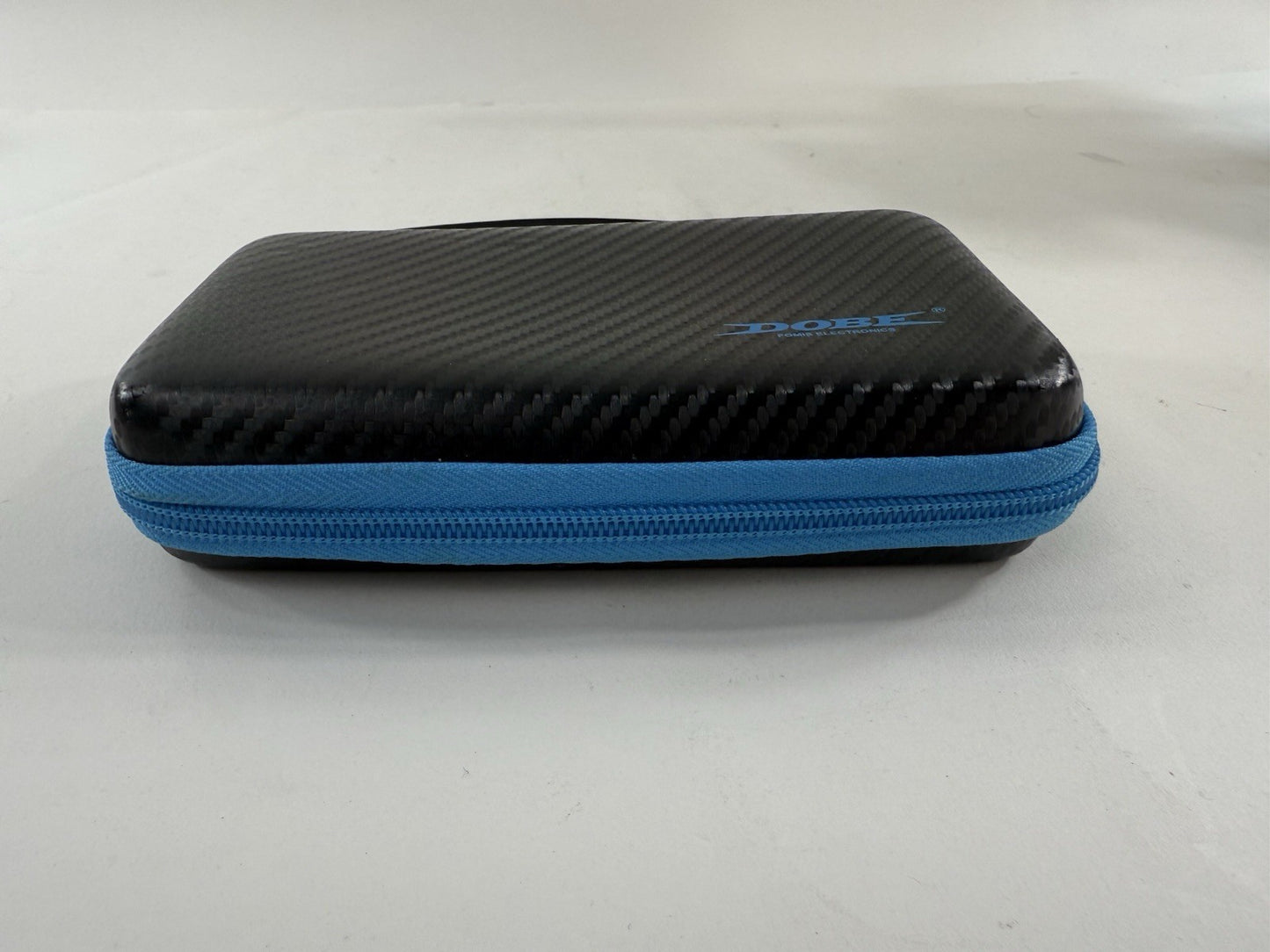 Dobe Fomis Electronics Nintendo DS/DSI Black and Blue Hard Shell Carrying Case