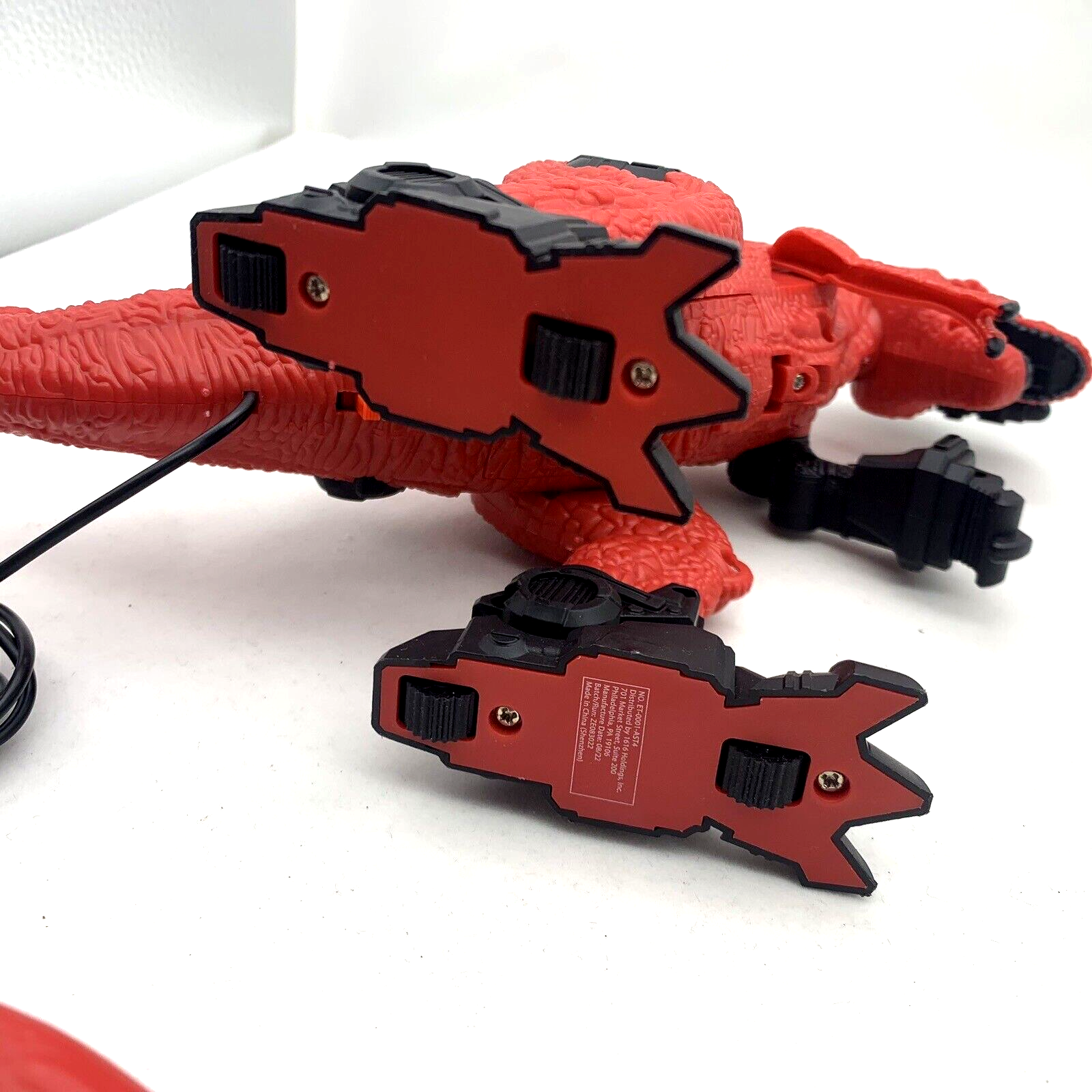 Battery Powered Walking 2 Dinosaurs  T-Rex Remote Control Toys Sound