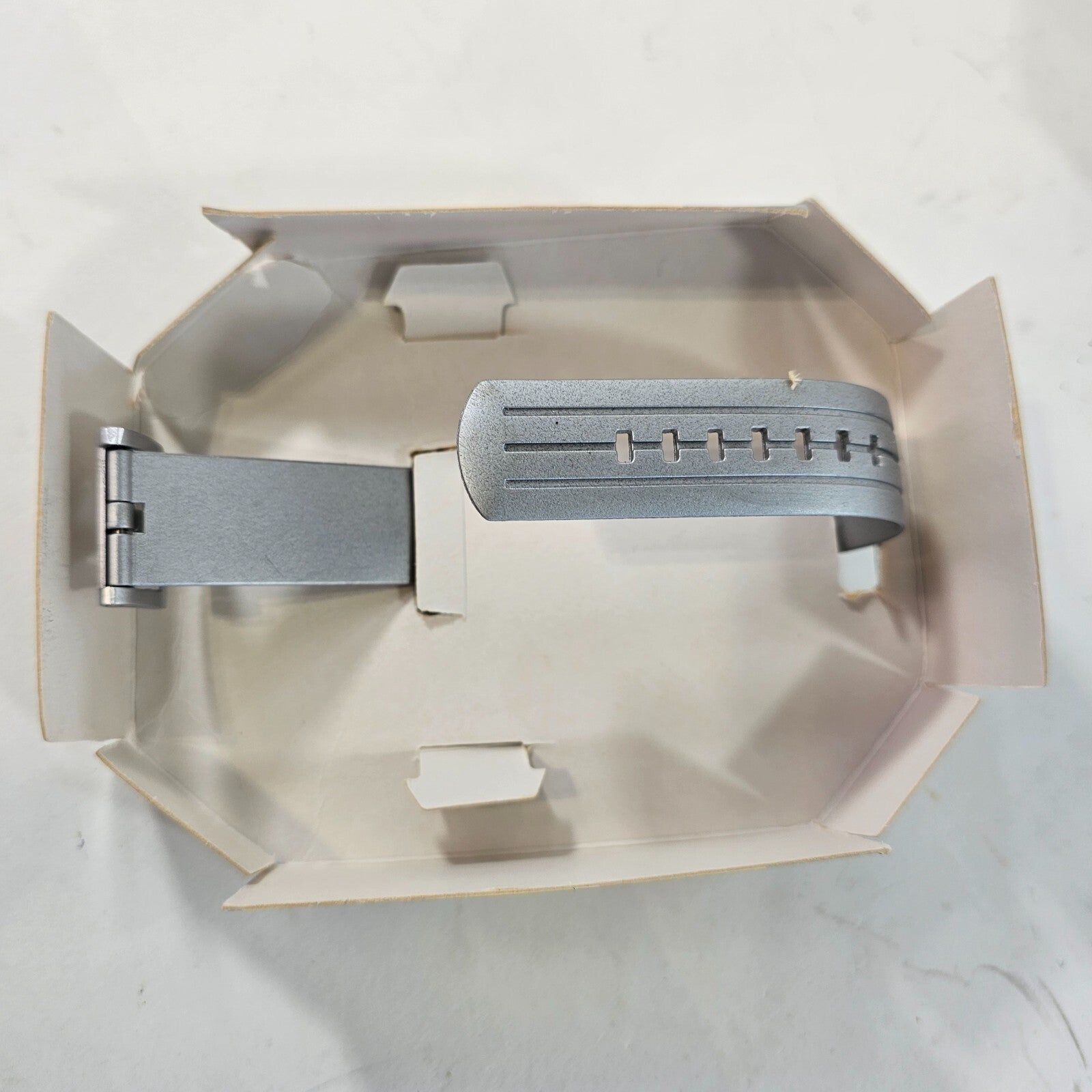 Saban 1994 Mighty Morphin' Power Rangers Pink Ranger Watch and Collector Tin