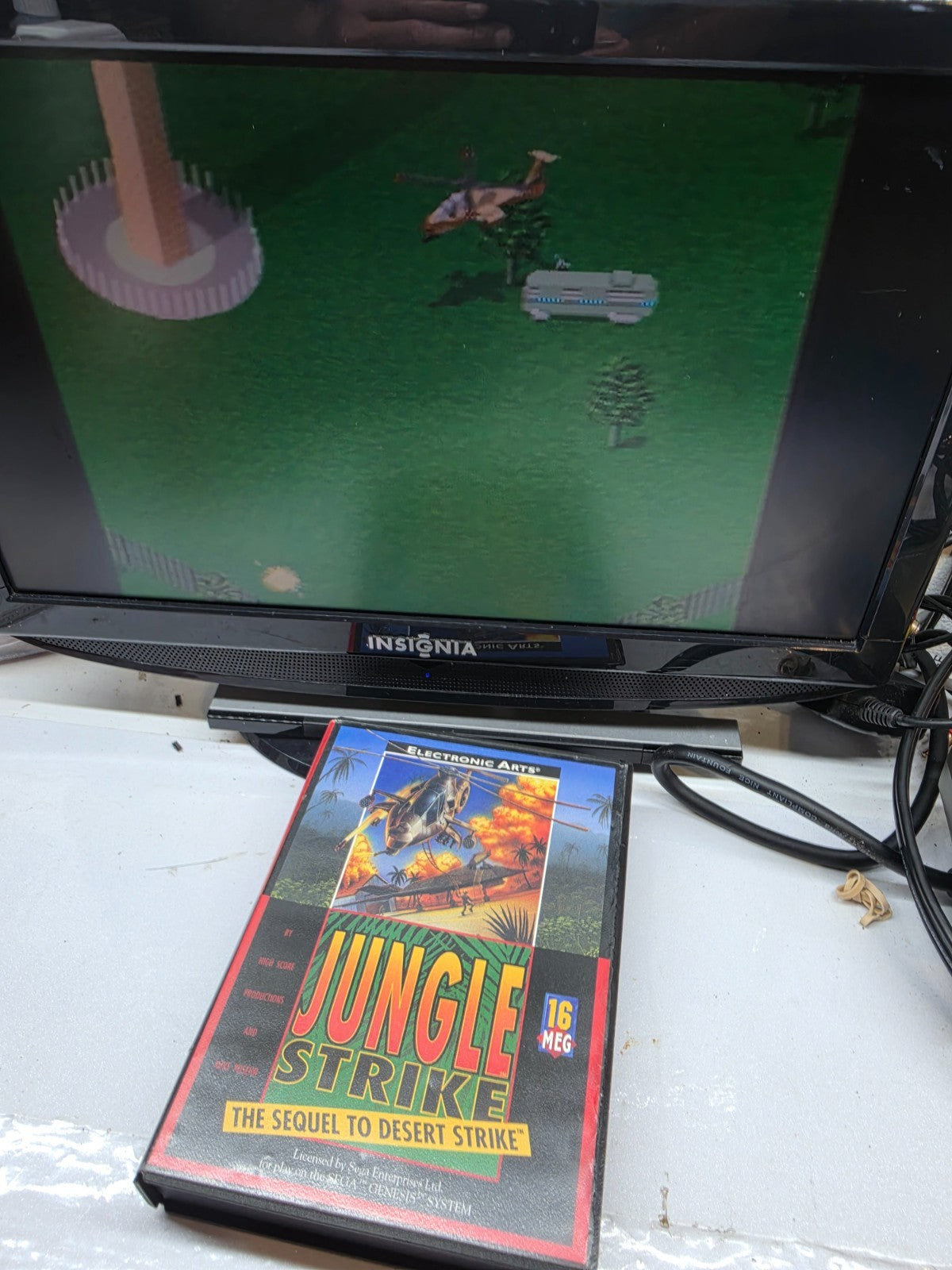 Jungle Strike (Sega Genesis, 1993) Game, Case, Manual, Insert - Tested