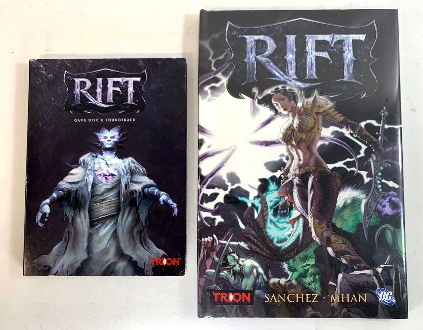 Rift 2011 Collector's Edition (2-Disc PC DVD-ROM & Soundtrack) & Sealed Artbook